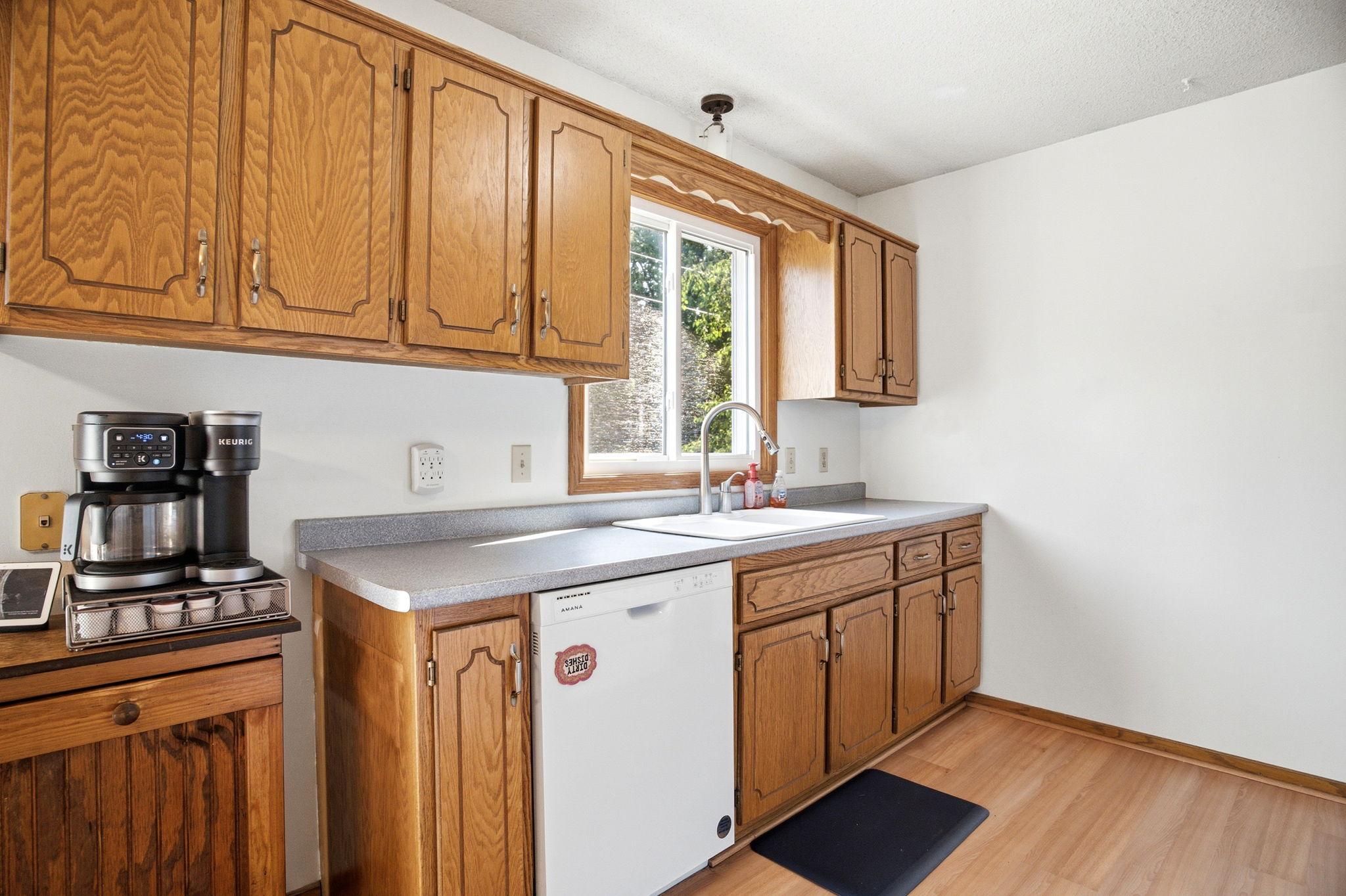 12801 Belle Aire Drive Property Photo 8