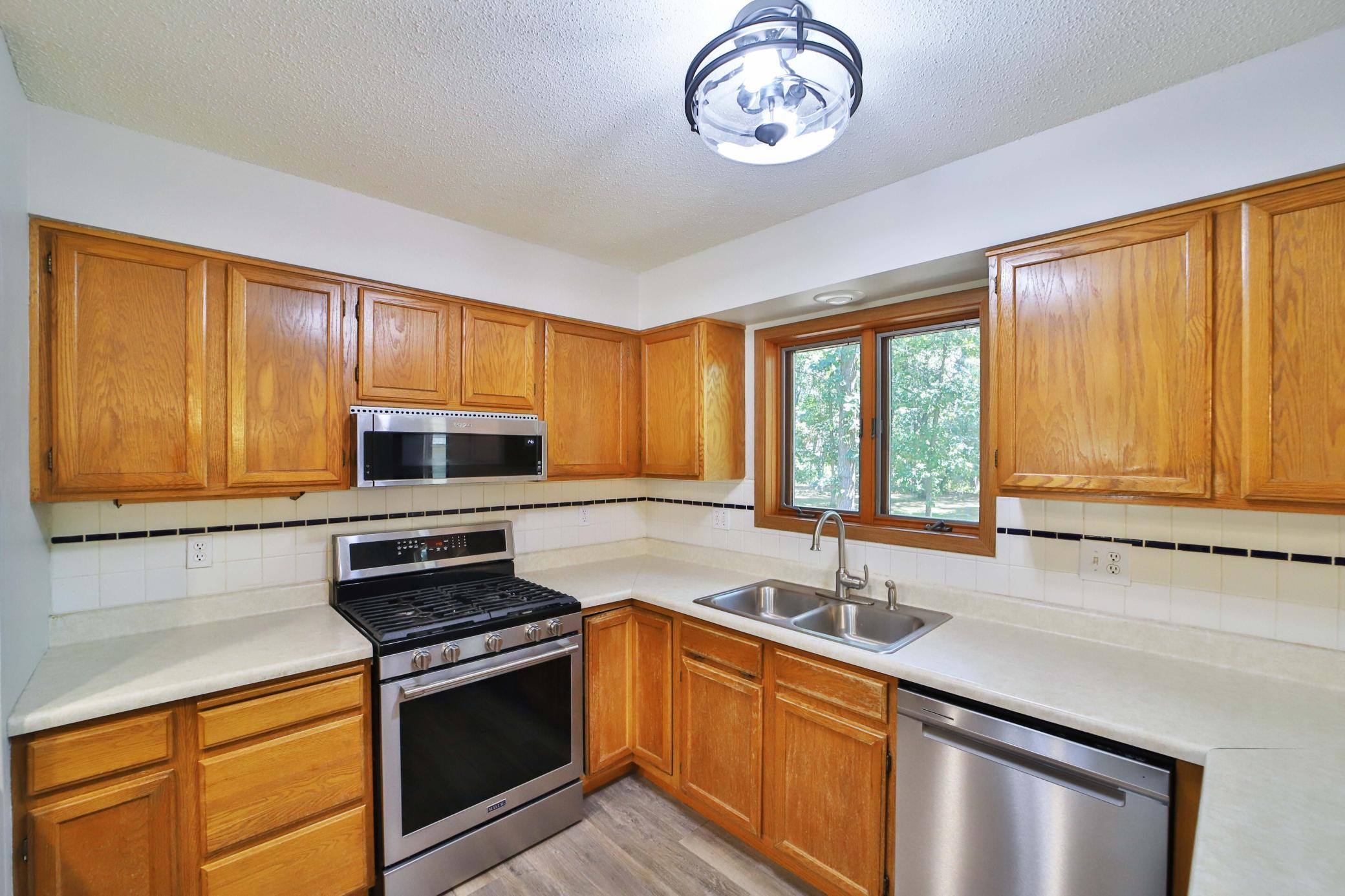 6205 Donald Street Property Photo 5