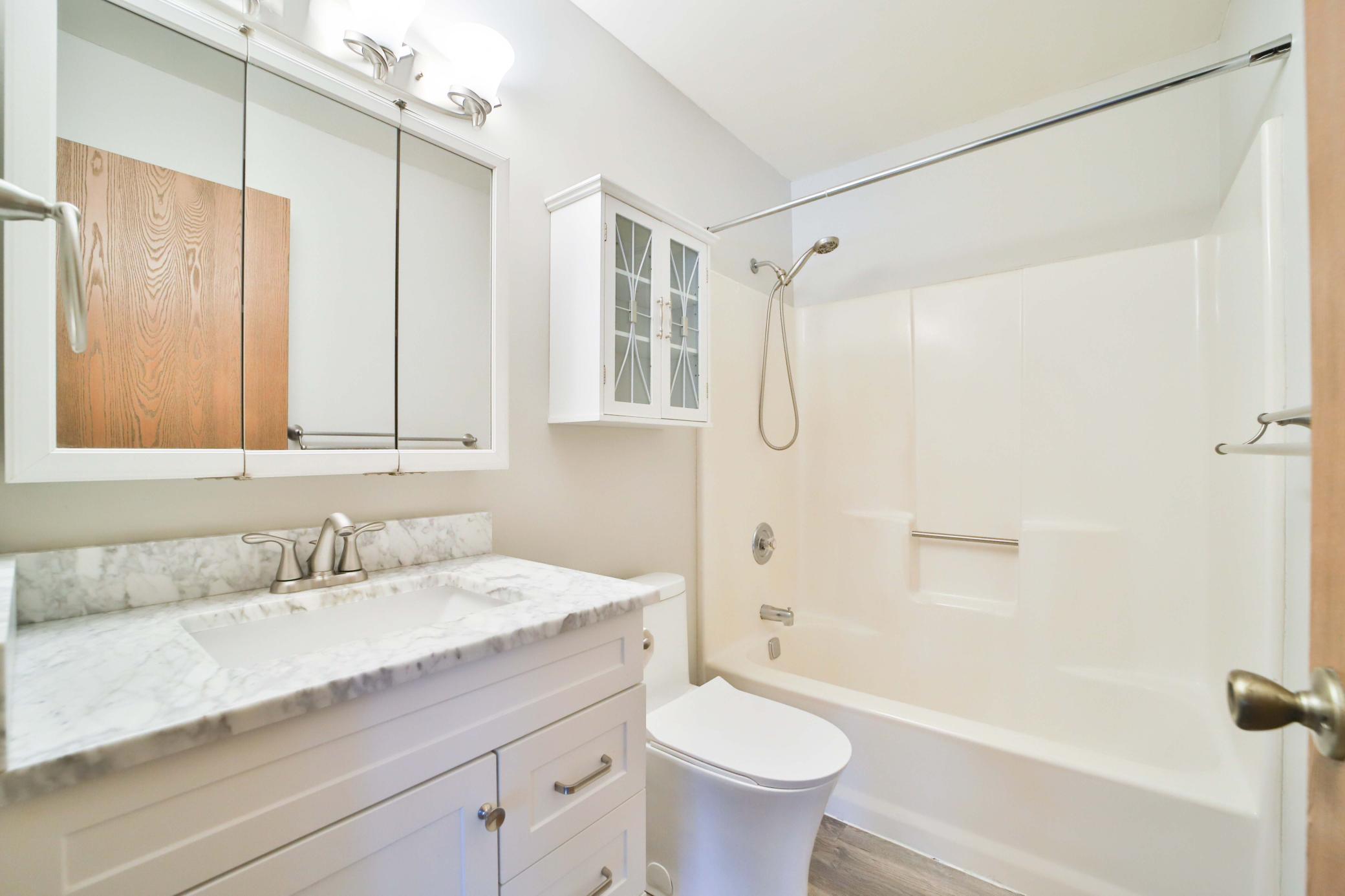 6205 Donald Street Property Photo 20