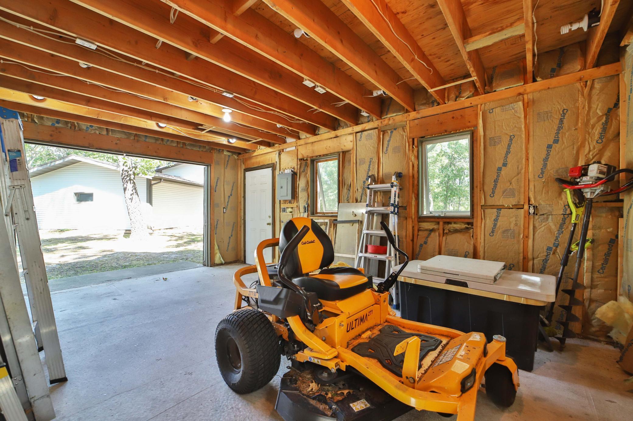 6205 Donald Street Property Photo 52