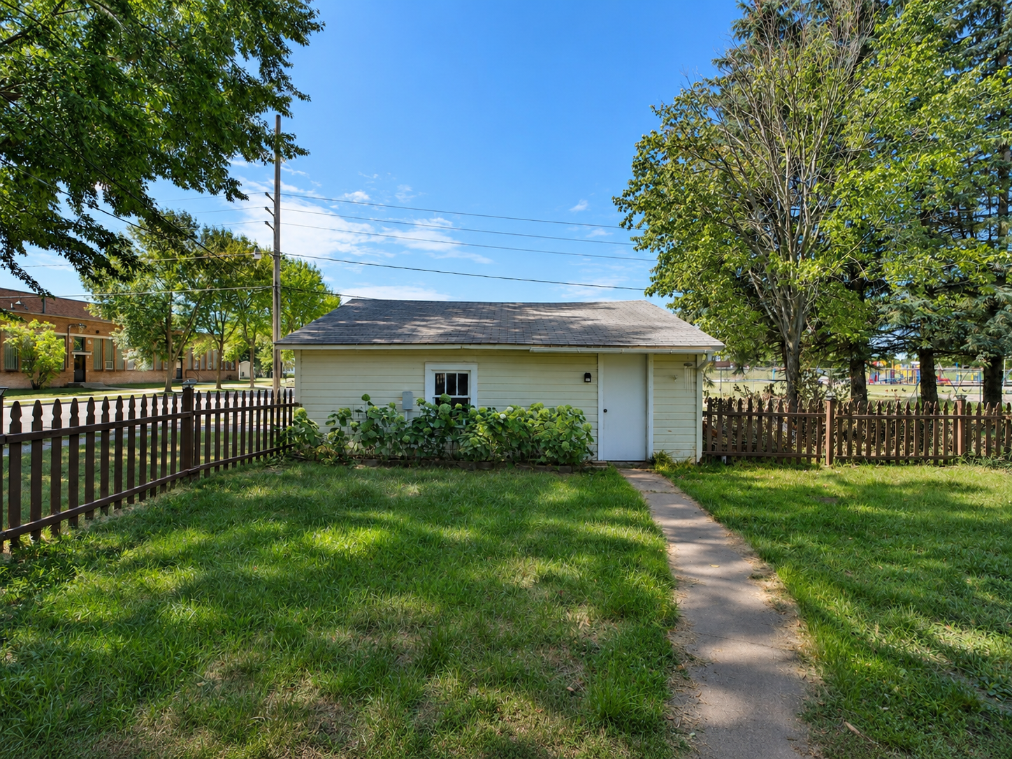 403 5th Street Ne Property Photo 3