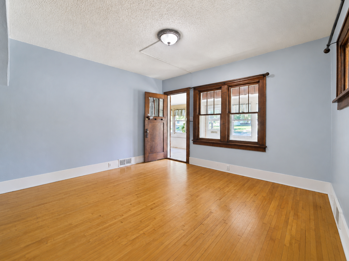 403 5th Street Ne Property Photo 13