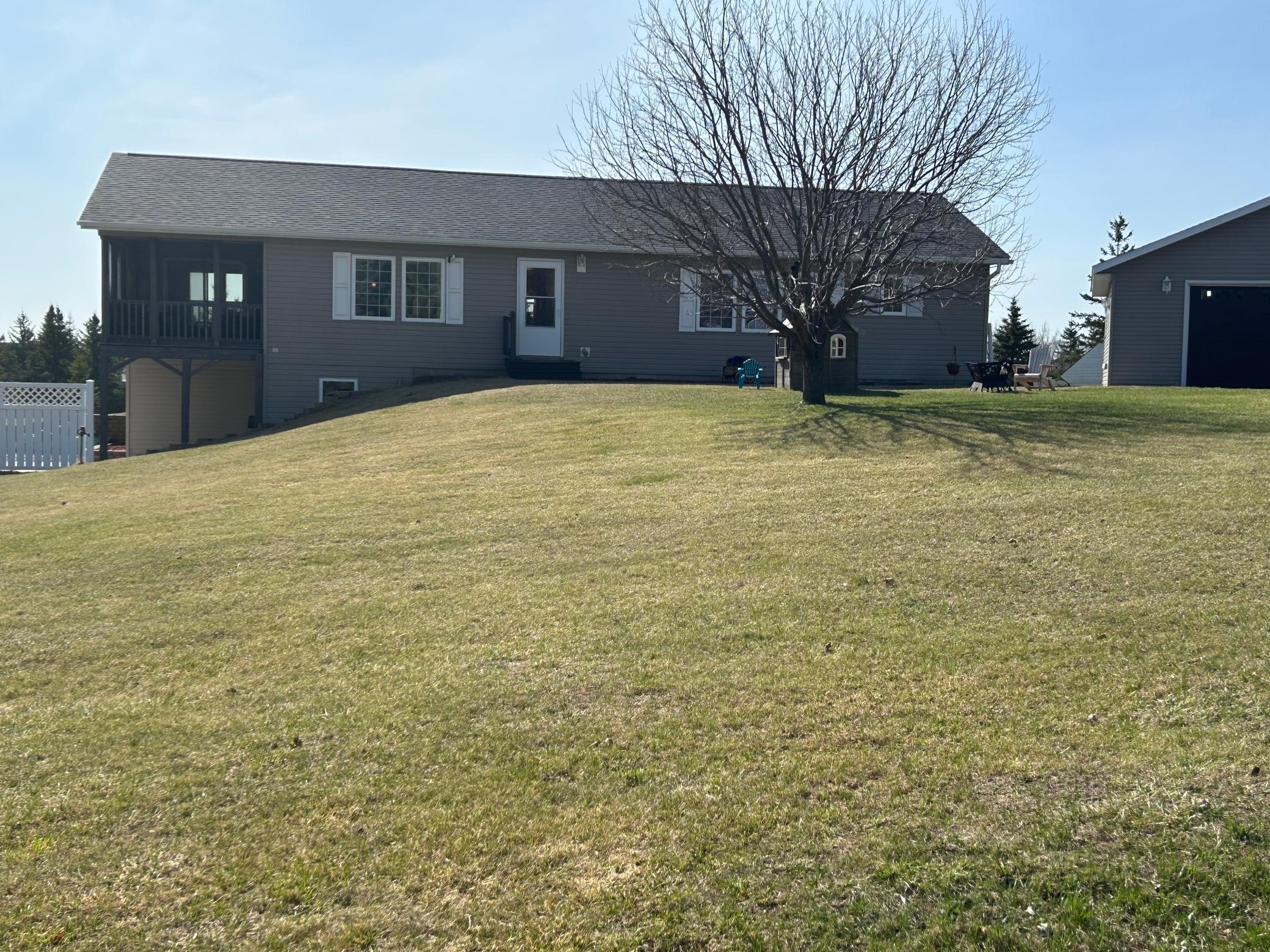 2257 Long Lake Road Property Photo 4