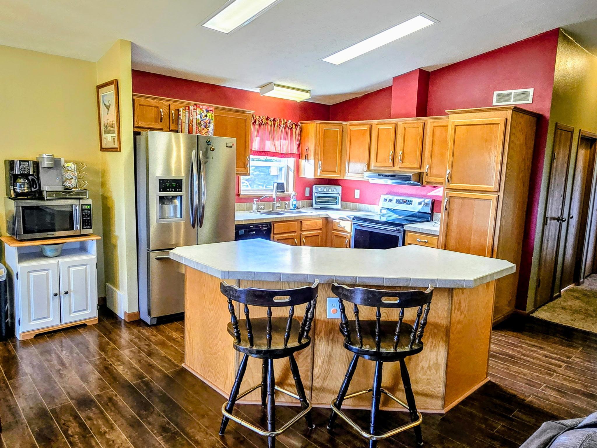 2257 Long Lake Road Property Photo 9