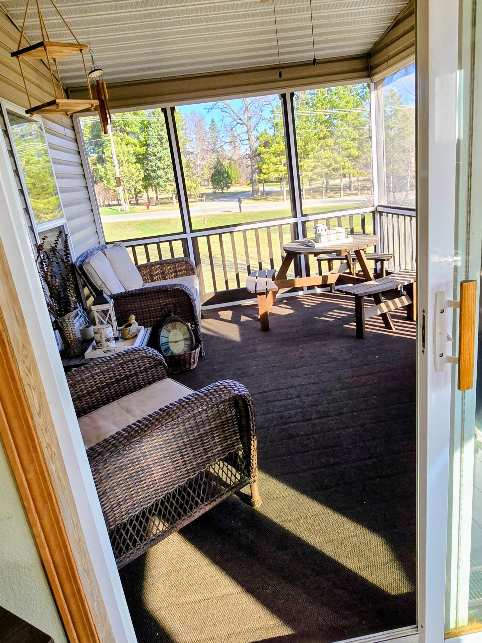 2257 Long Lake Road Property Photo 12