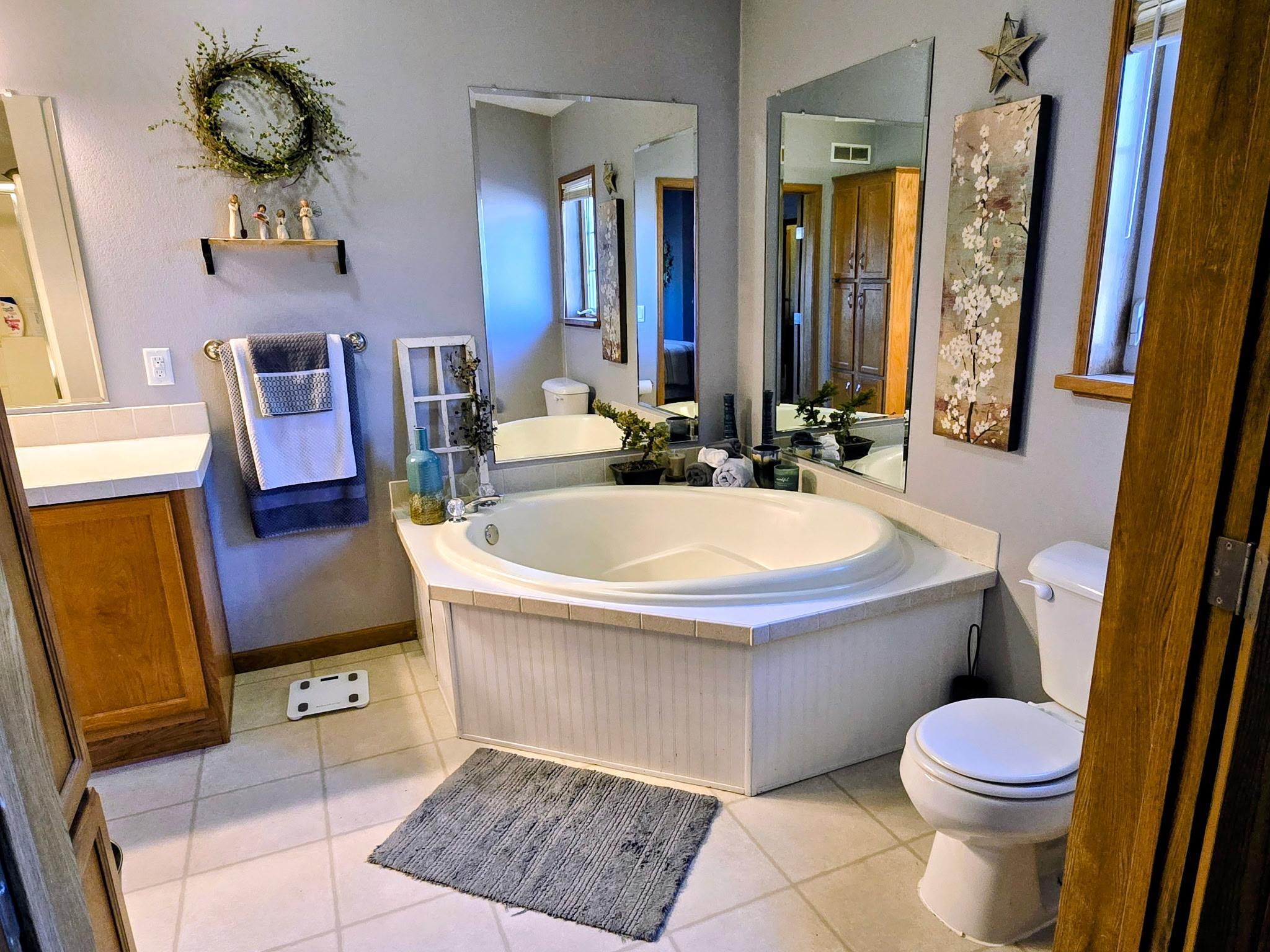 2257 Long Lake Road Property Photo 21