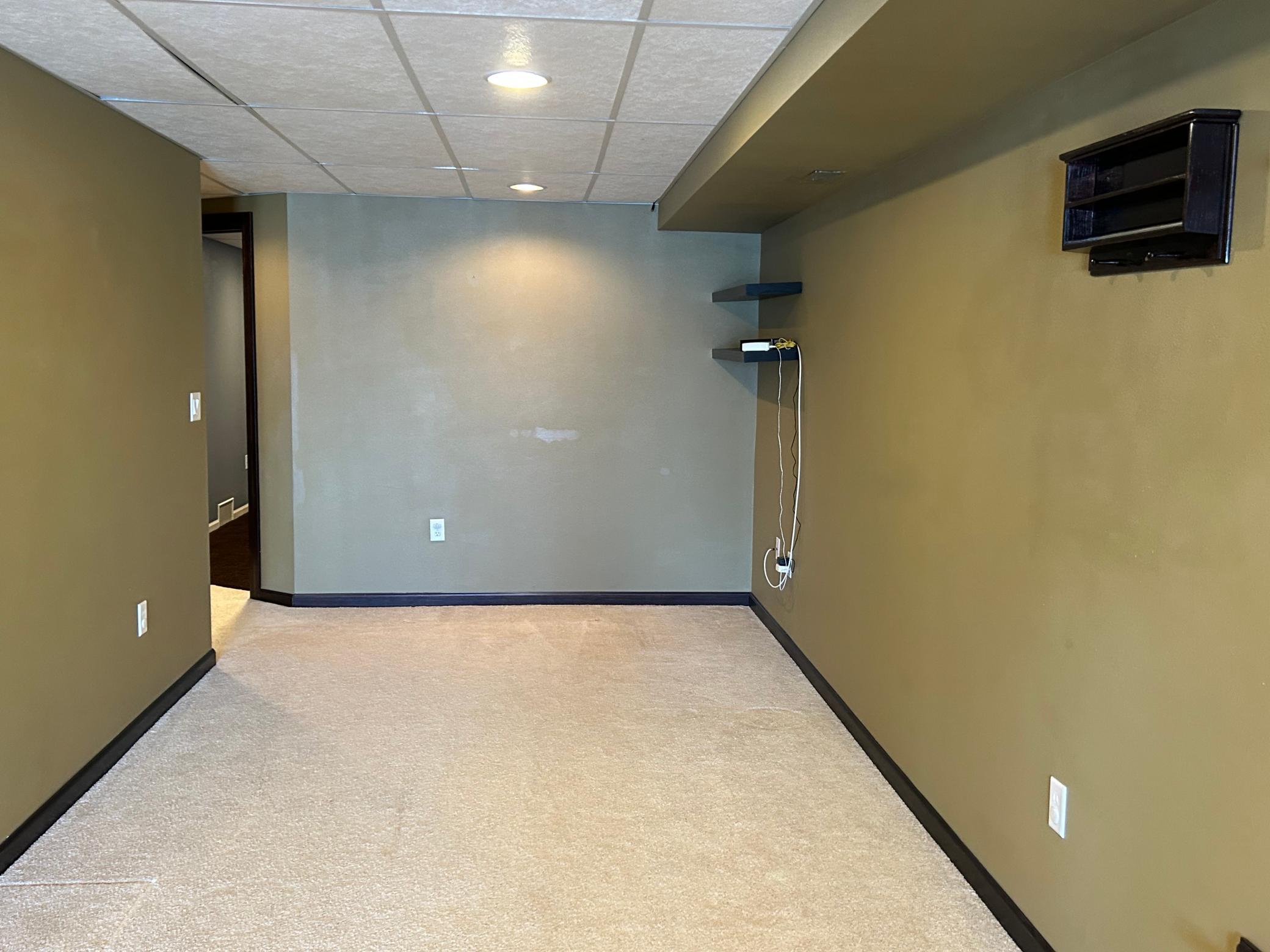 2257 Long Lake Road Property Photo 32