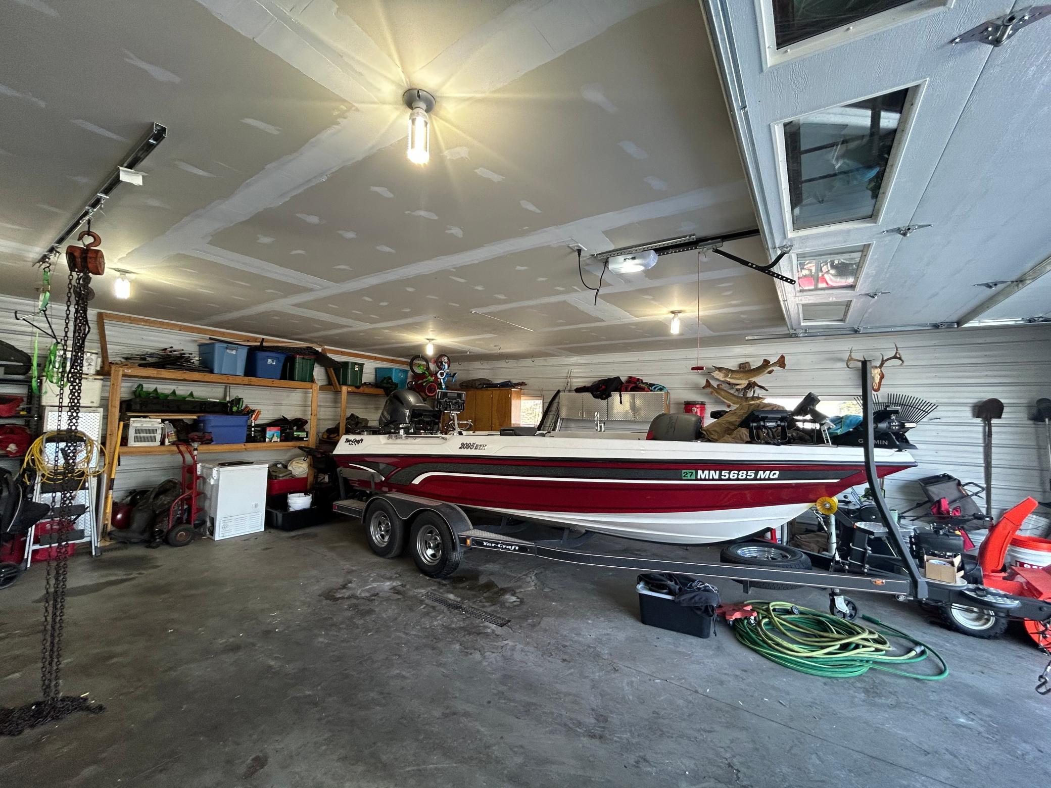 2257 Long Lake Road Property Photo 43