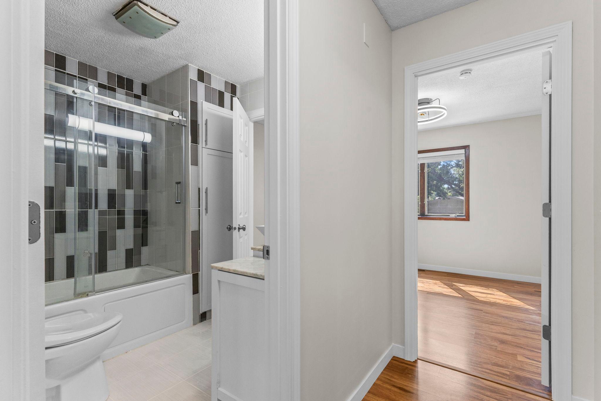 403 Pierce Street Ne Property Photo 19