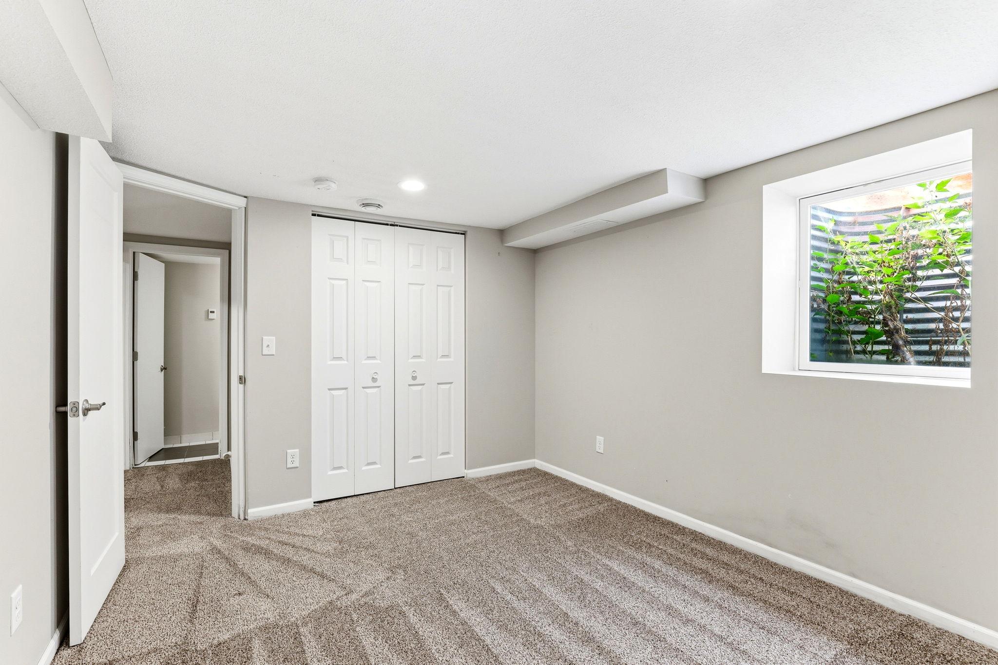 1922 Oakland Road Property Photo 25