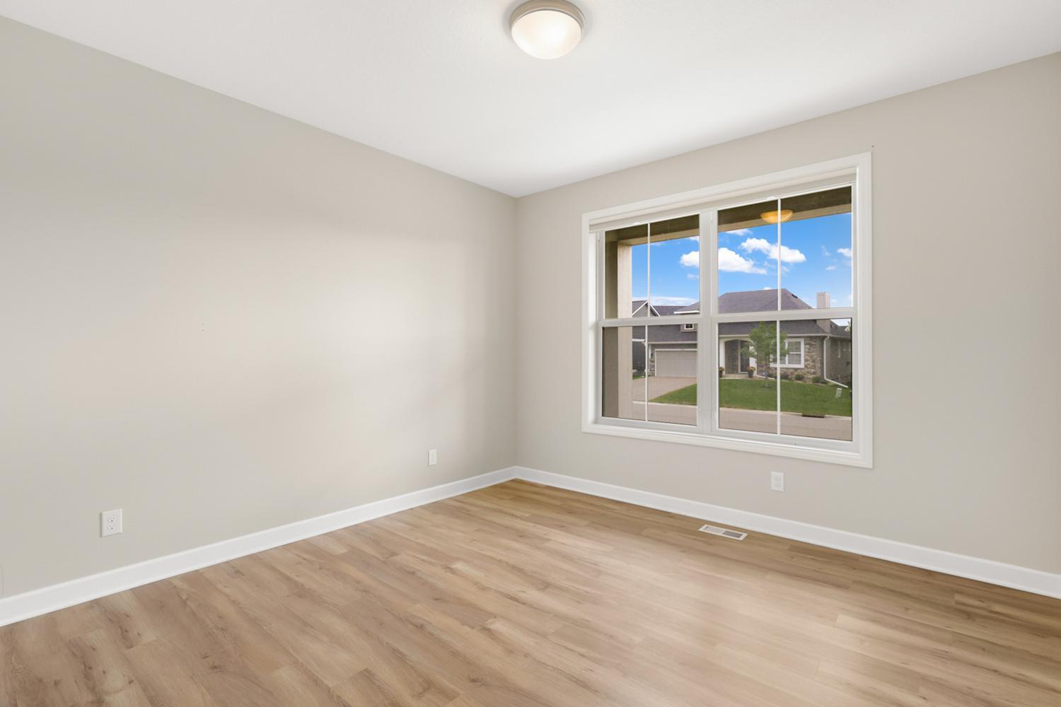 17989 Gresford Lane Property Photo 3