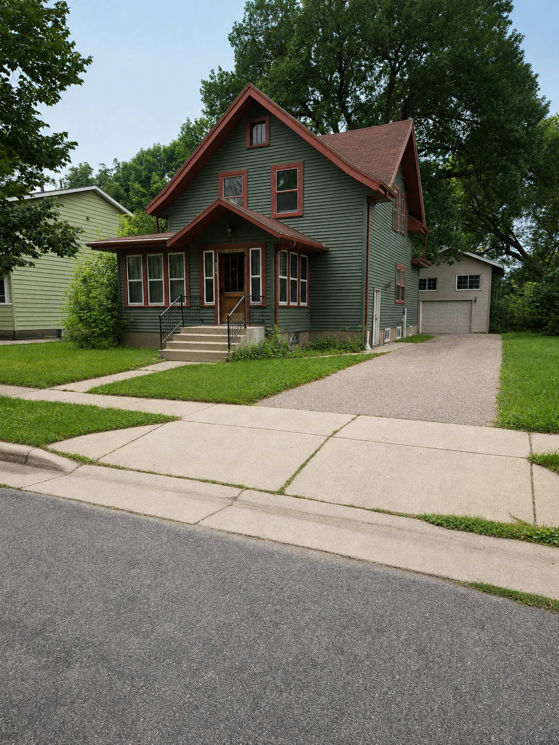 816 3rd Street Se Property Photo 1