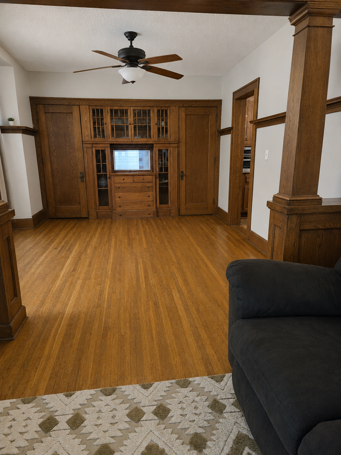 816 3rd Street Se Property Photo 4