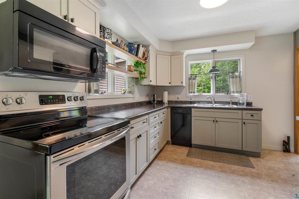 1295 Gault Road Property Photo 11
