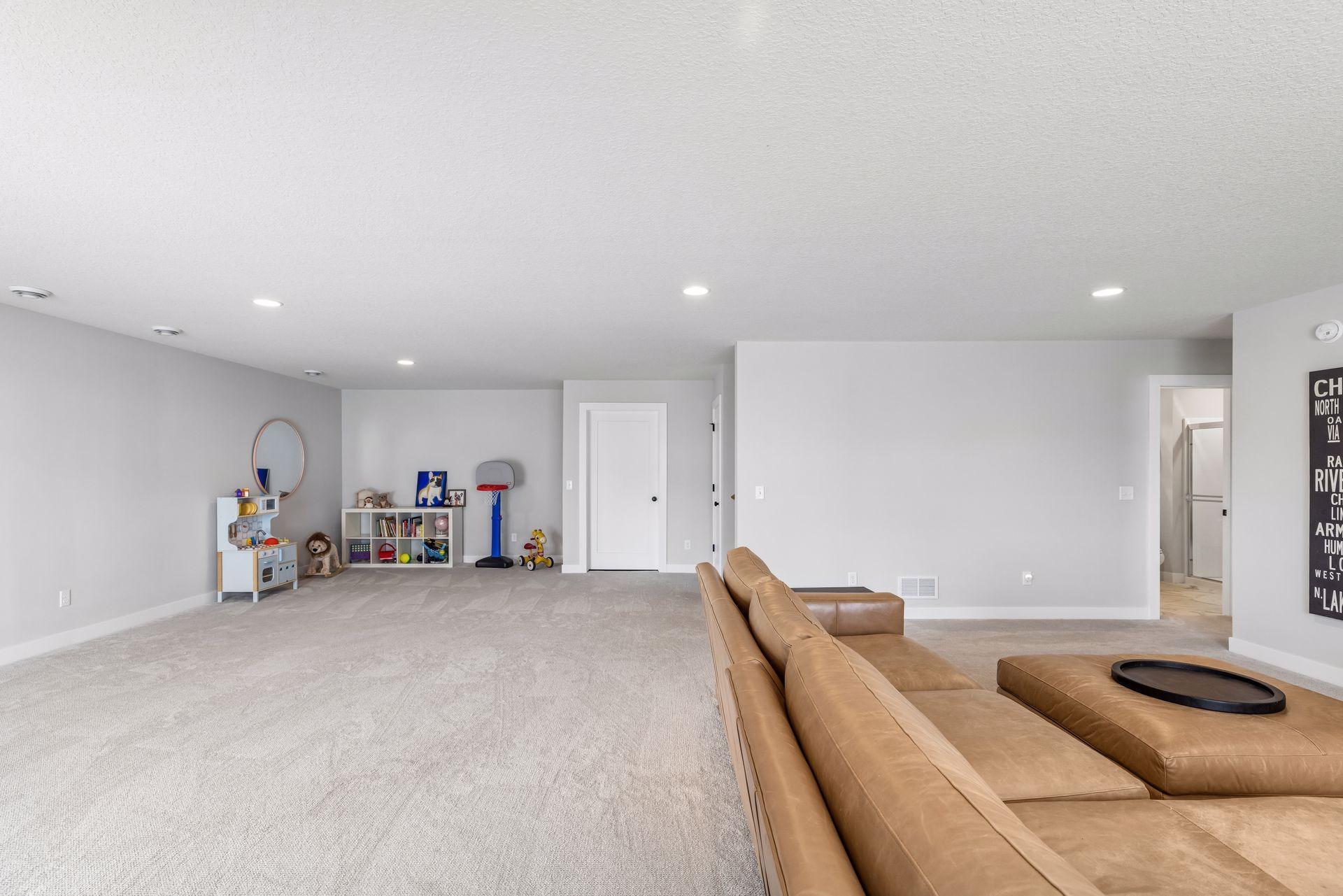 5019 Airlake Drive Property Photo 35