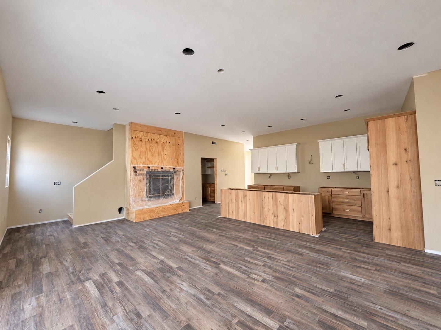 19117 Kathryn Avenue Property Photo 8