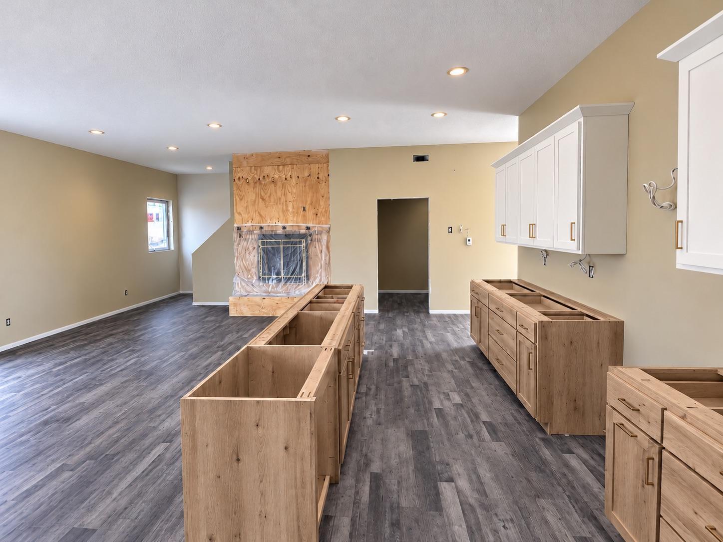 19117 Kathryn Avenue Property Photo 10