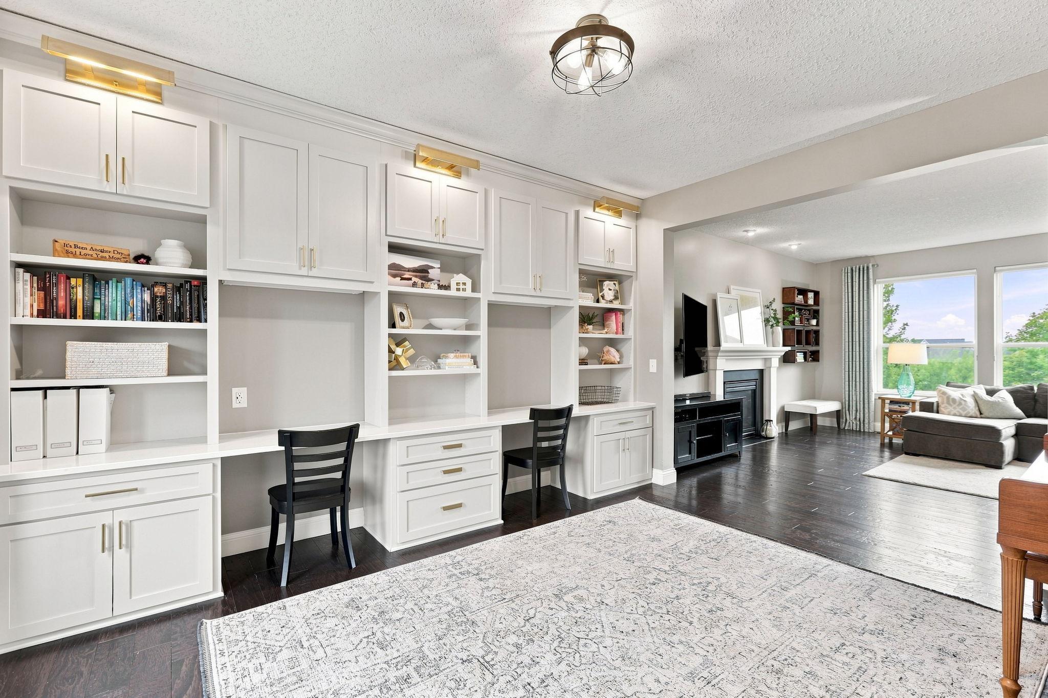3942 Campello Curve Property Photo 3