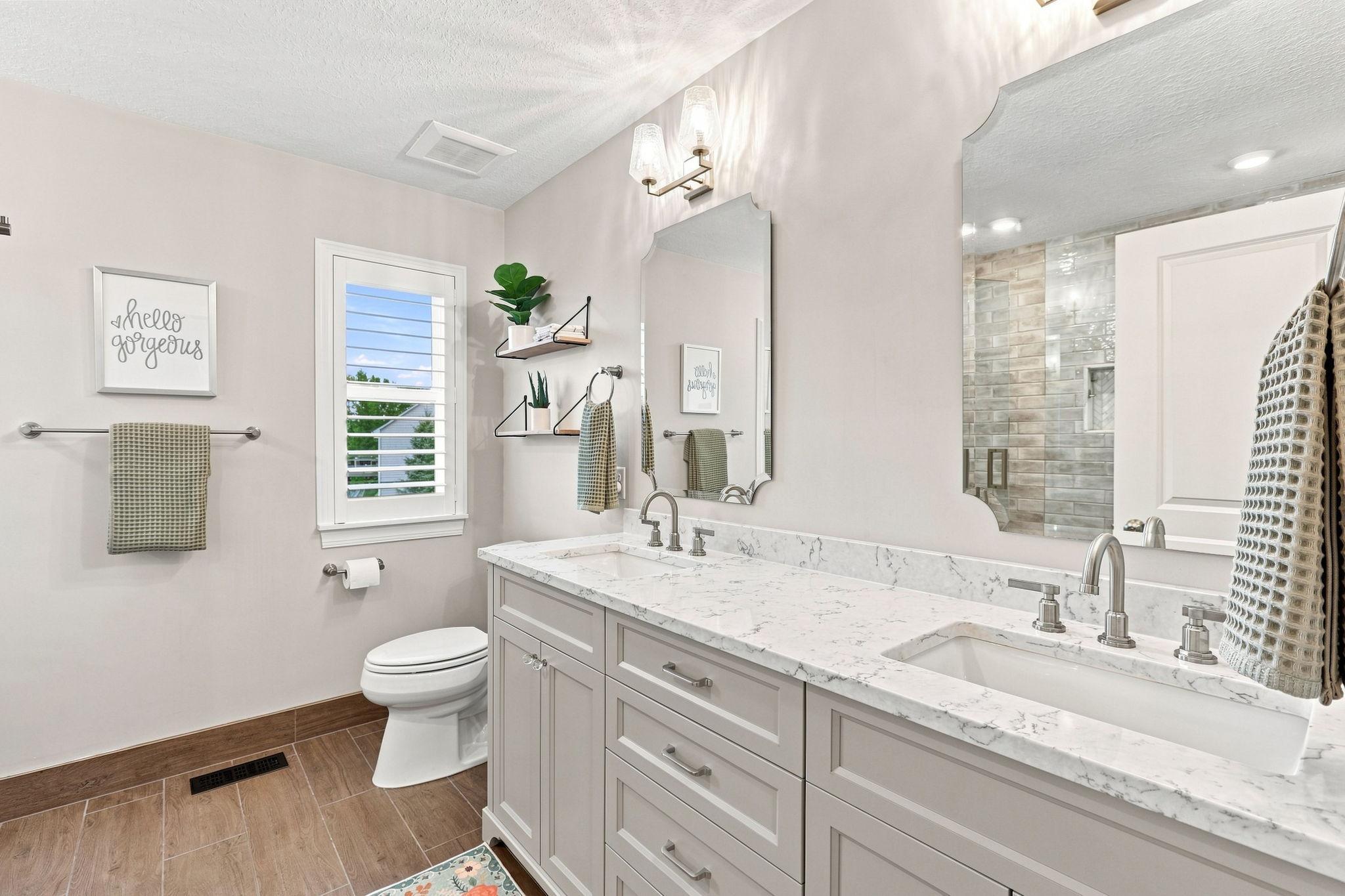 3942 Campello Curve Property Photo 21