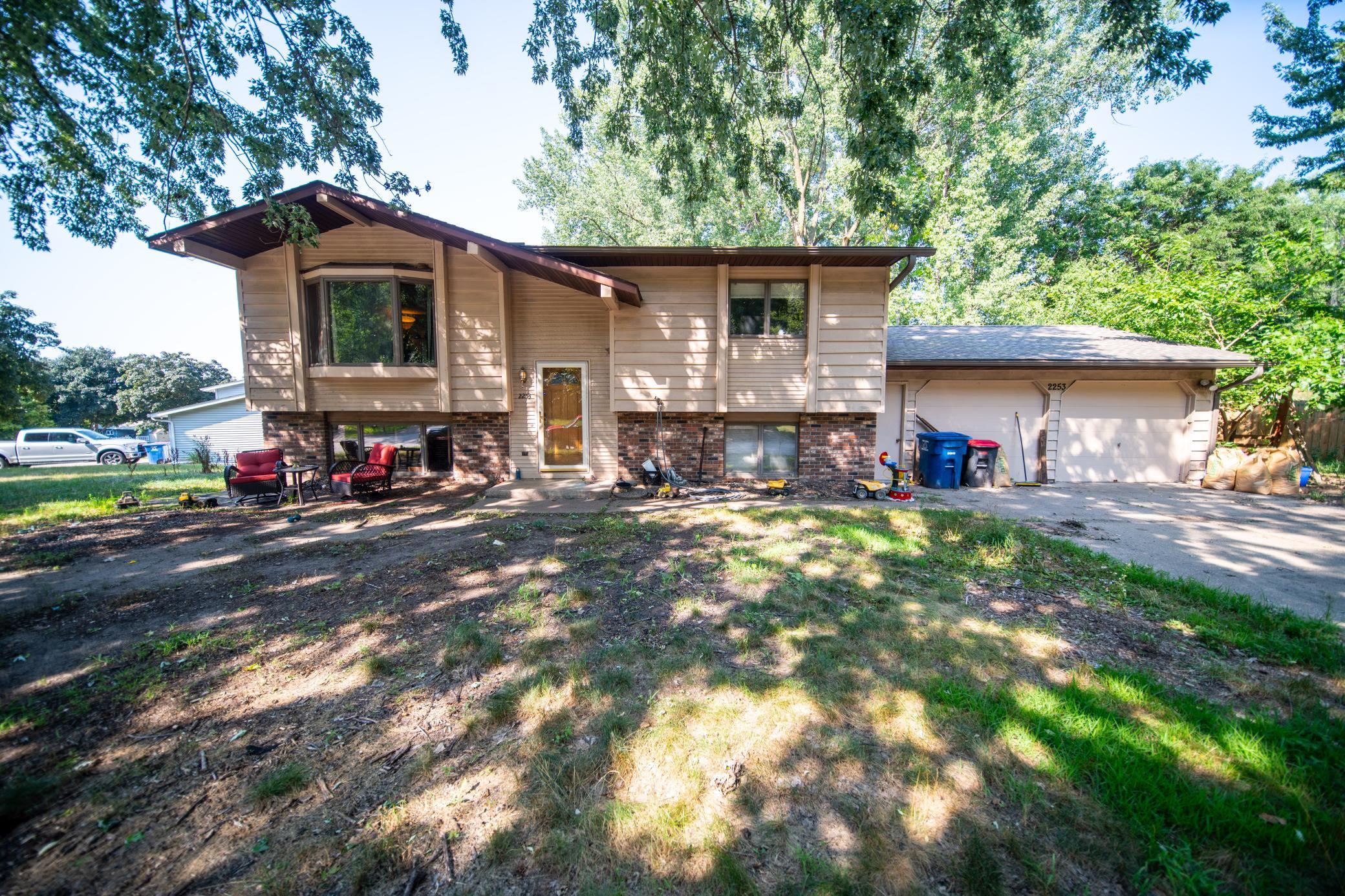 2253 Patch Crescent Property Photo 1