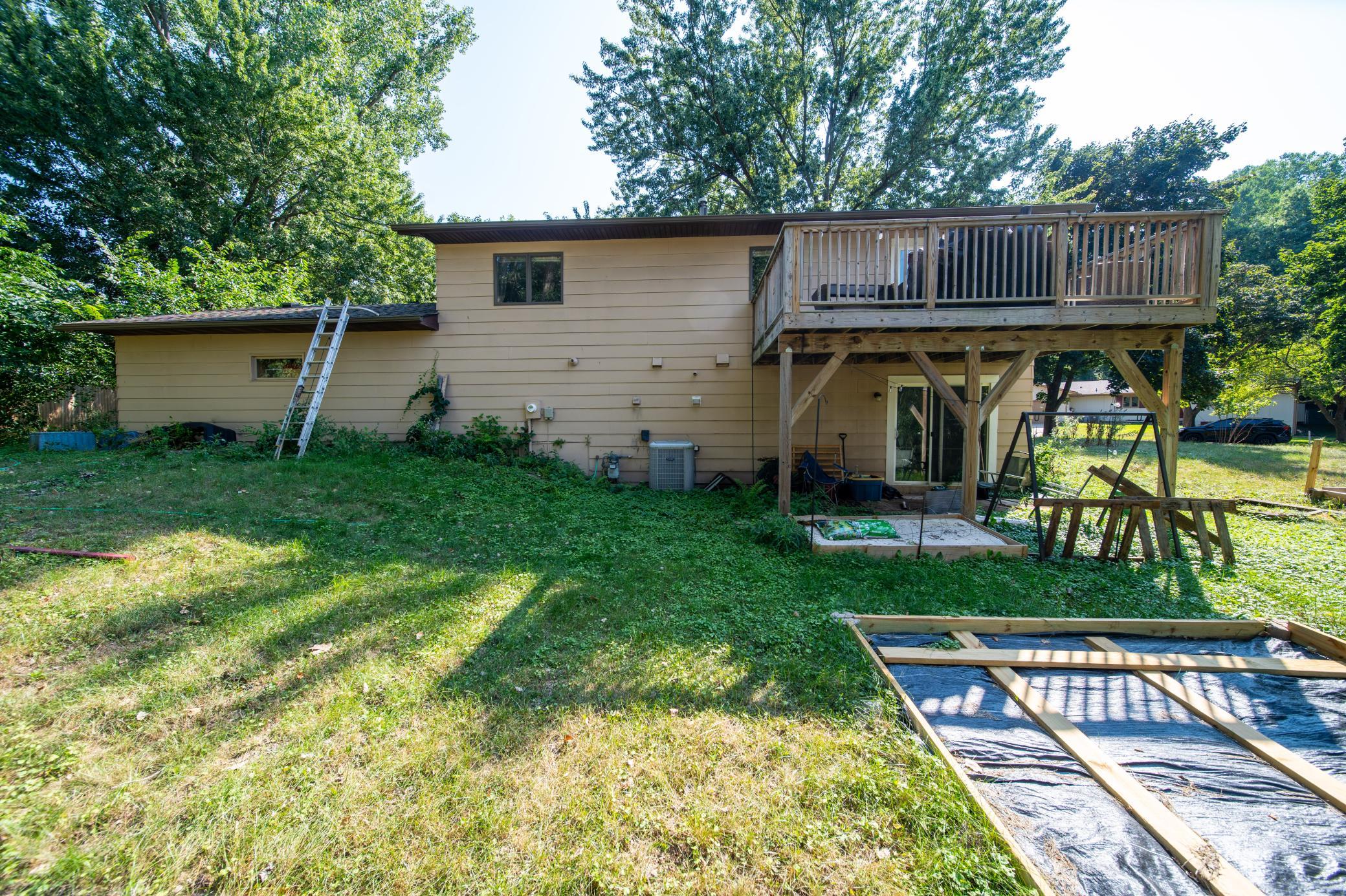 2253 Patch Crescent Property Photo 5
