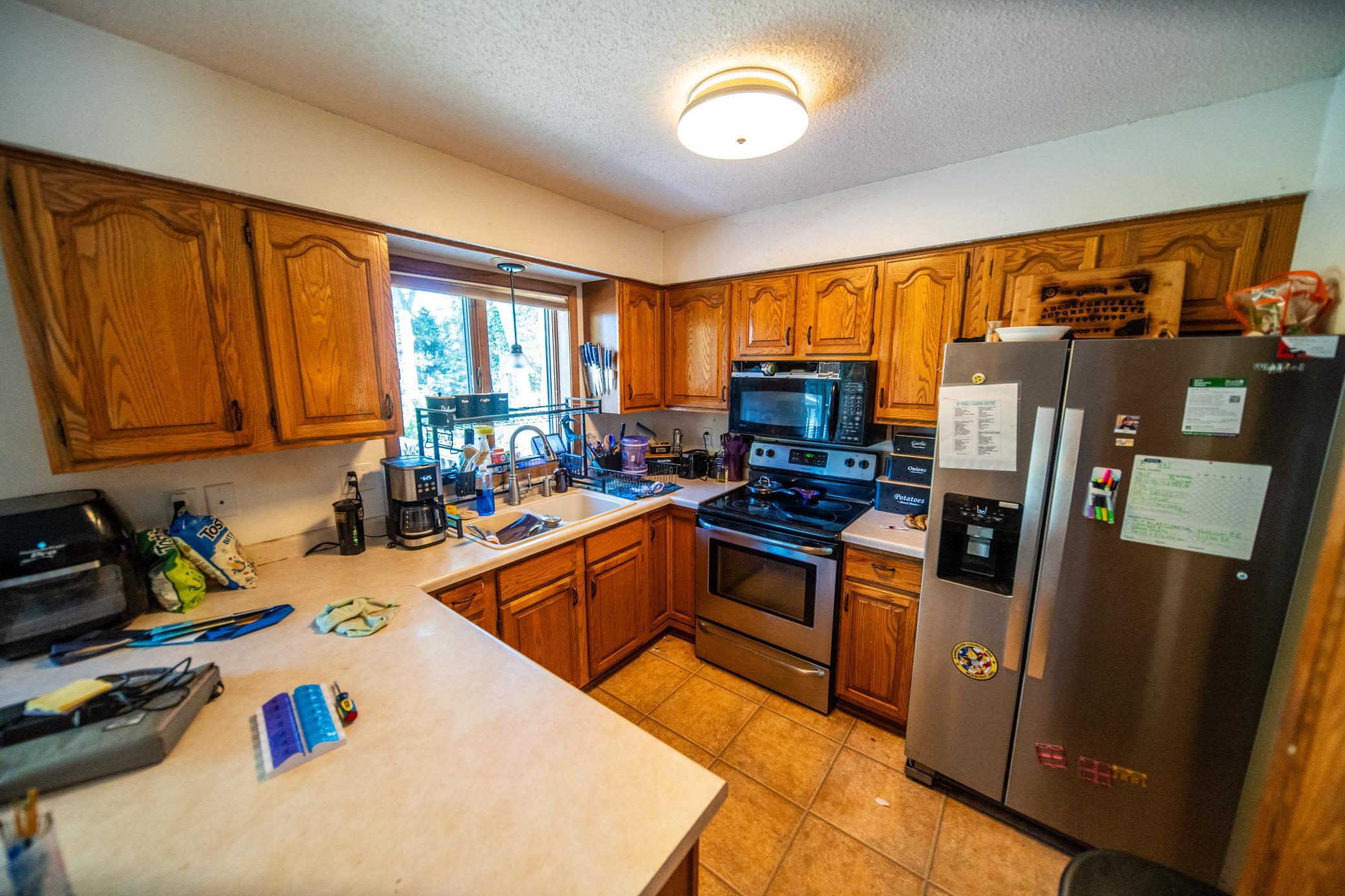 2253 Patch Crescent Property Photo 6