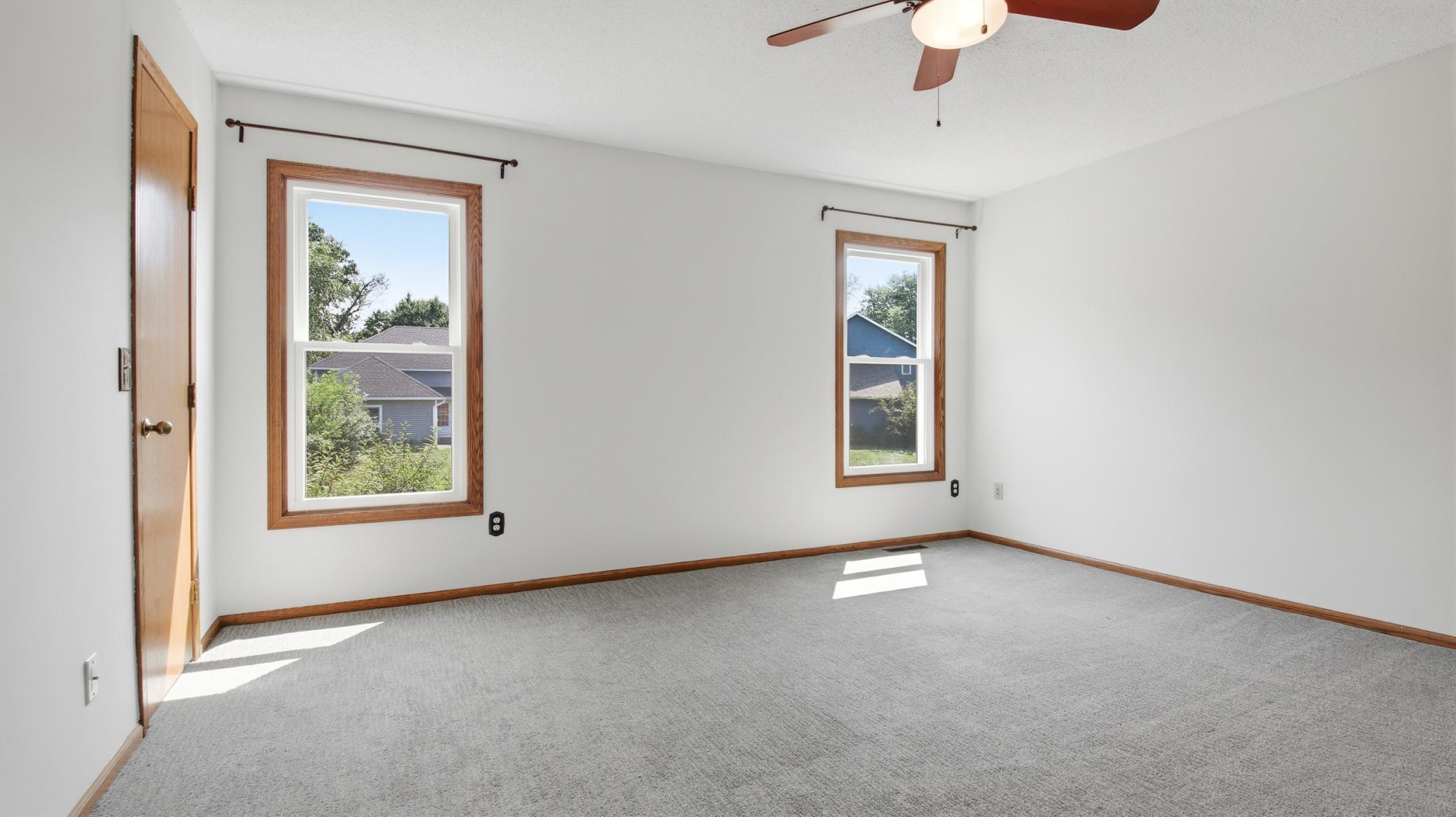 17604 Lorence Way Property Photo 13