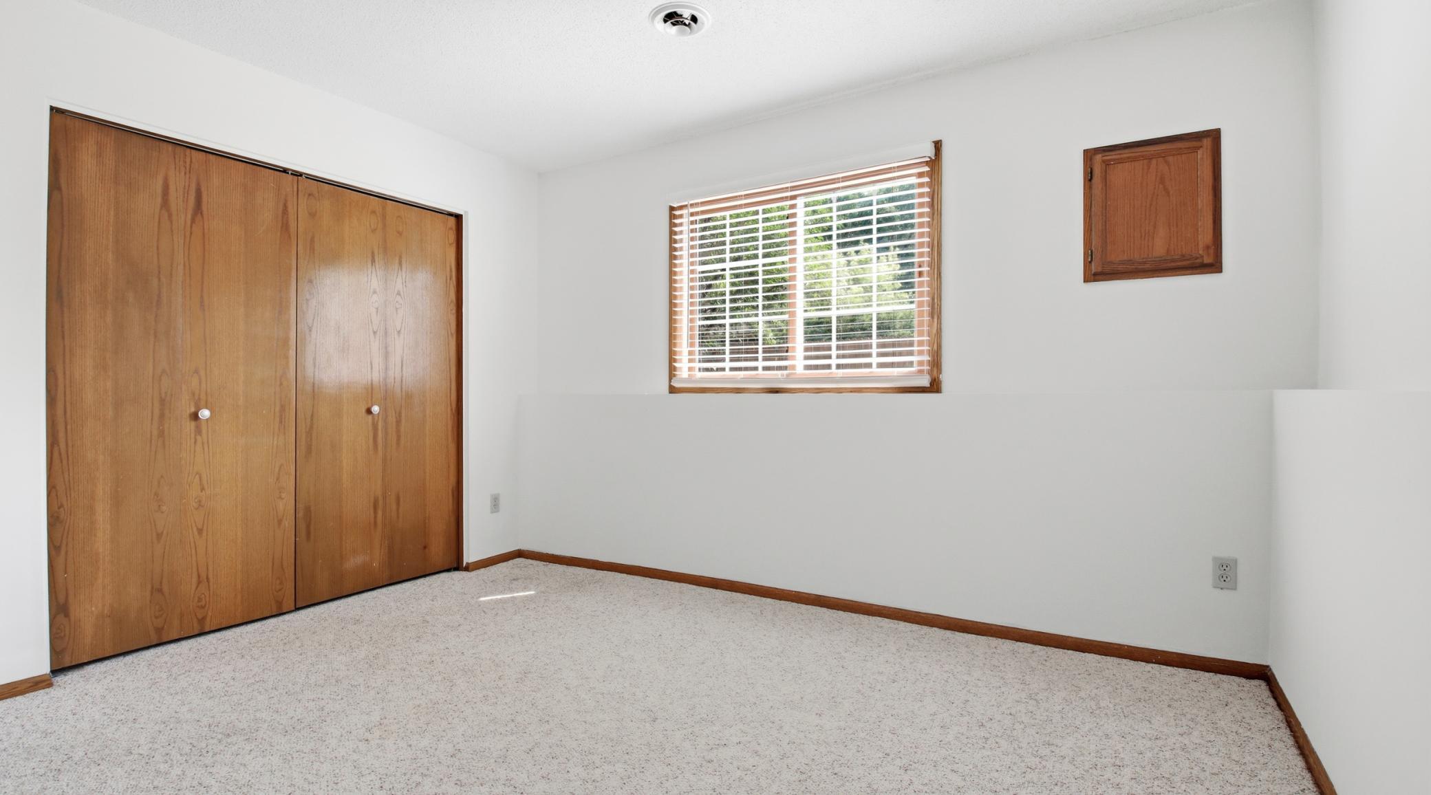 17604 Lorence Way Property Photo 19