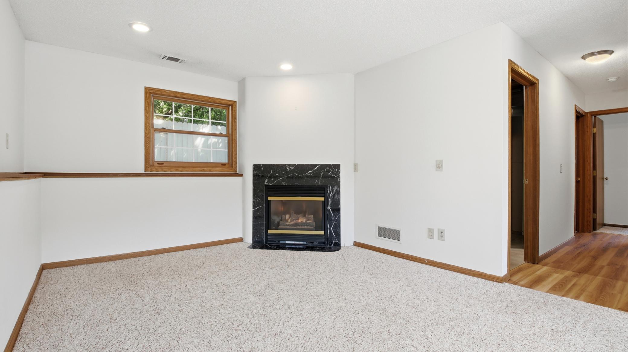 17604 Lorence Way Property Photo 24