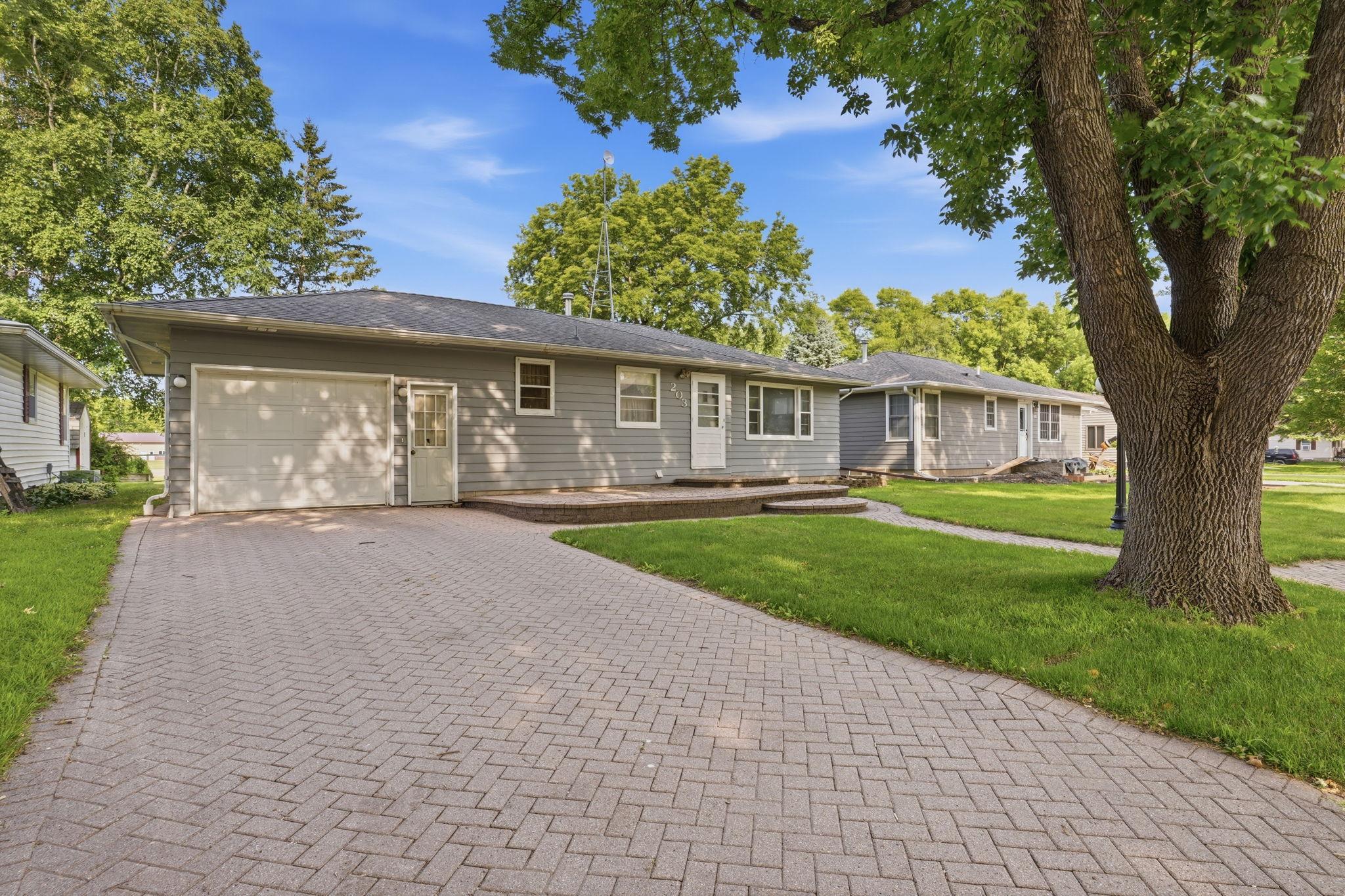 203 4th Street Property Photo 1