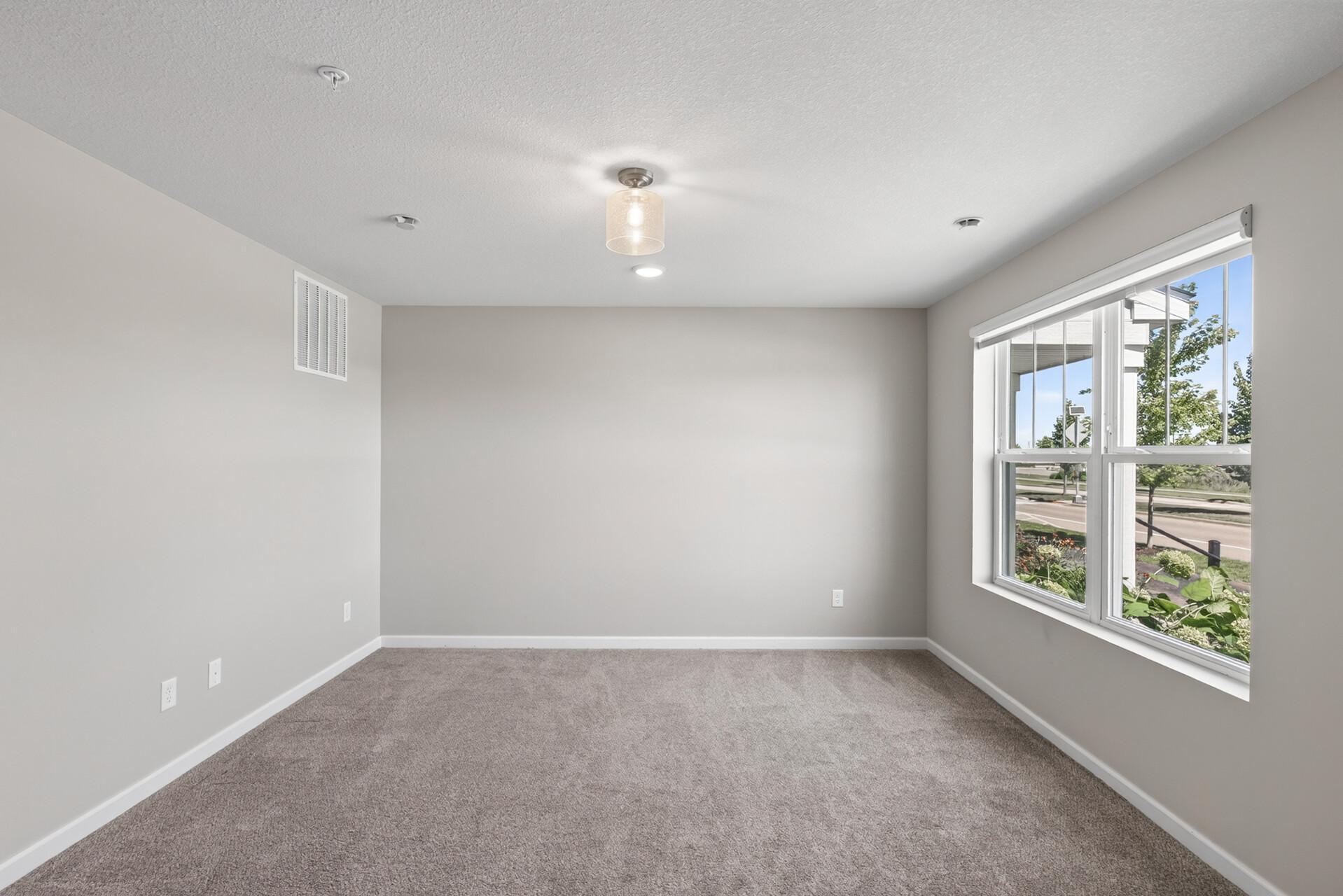 2531 Paddock Path Property Photo 6