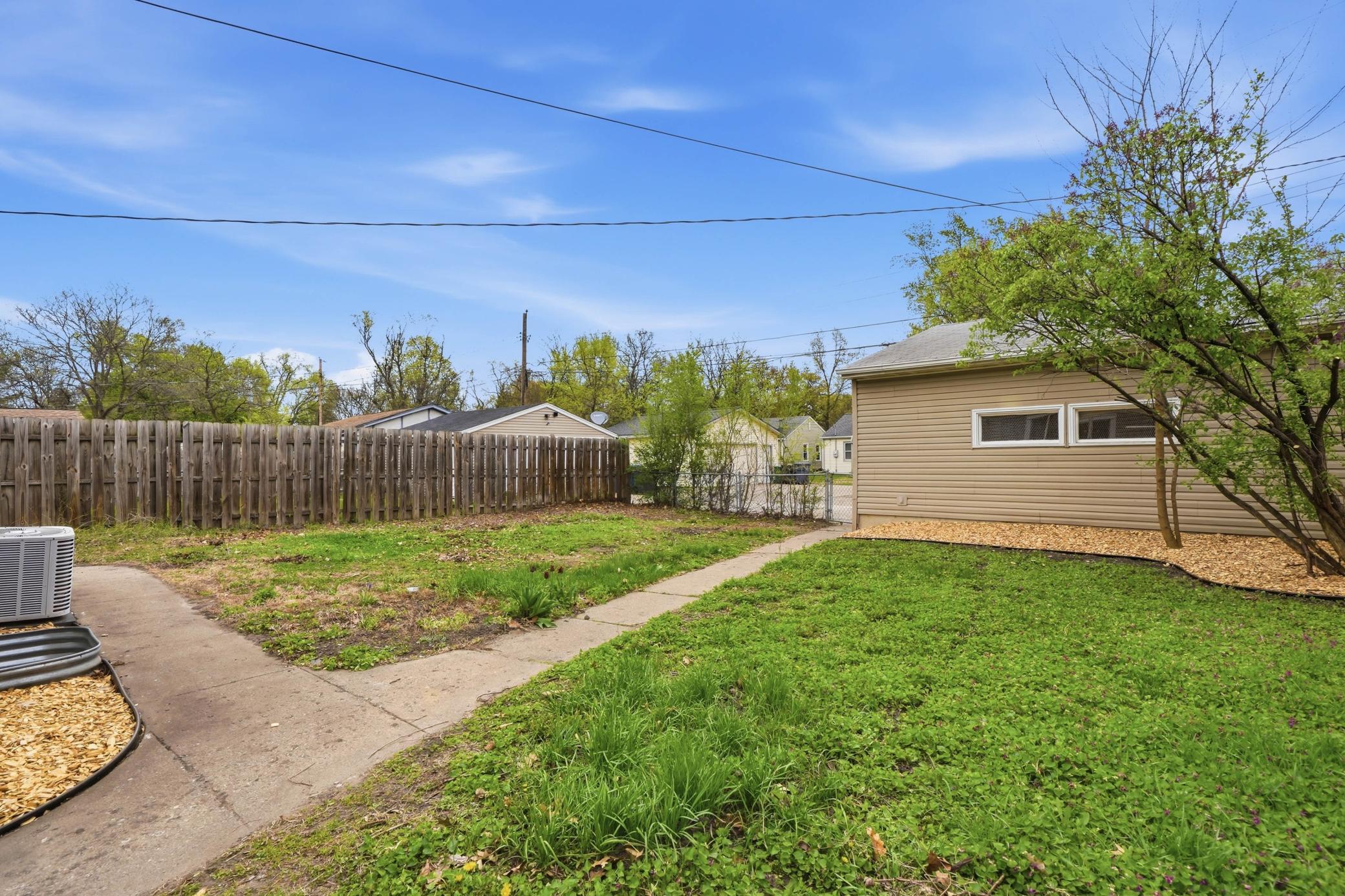 5148 Logan Avenue N Property Photo 27