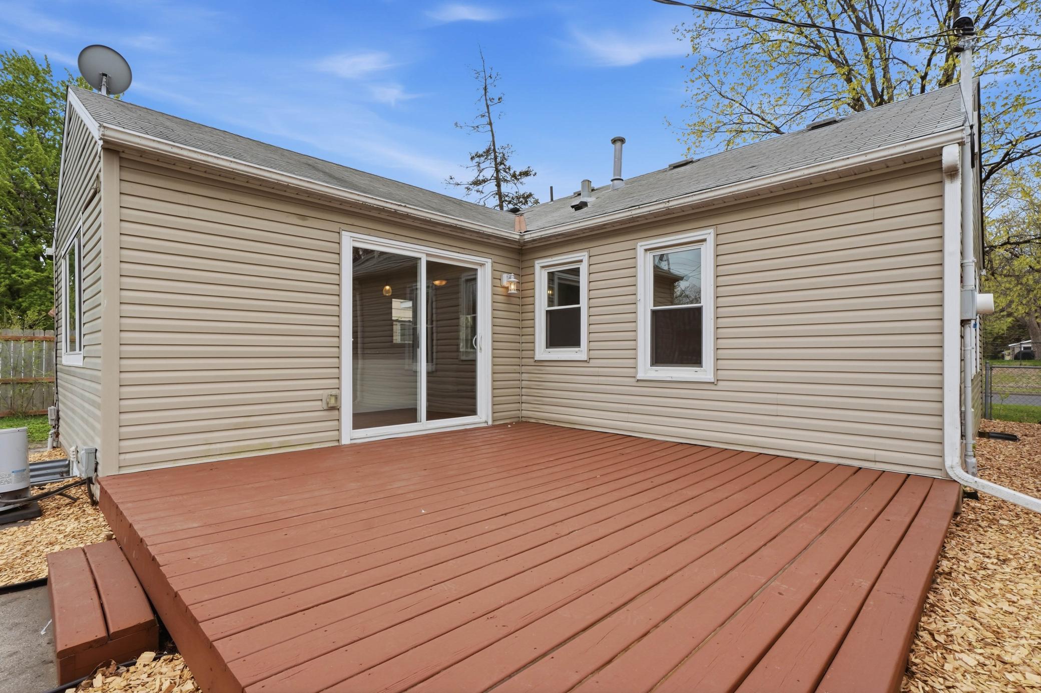 5148 Logan Avenue N Property Photo 28