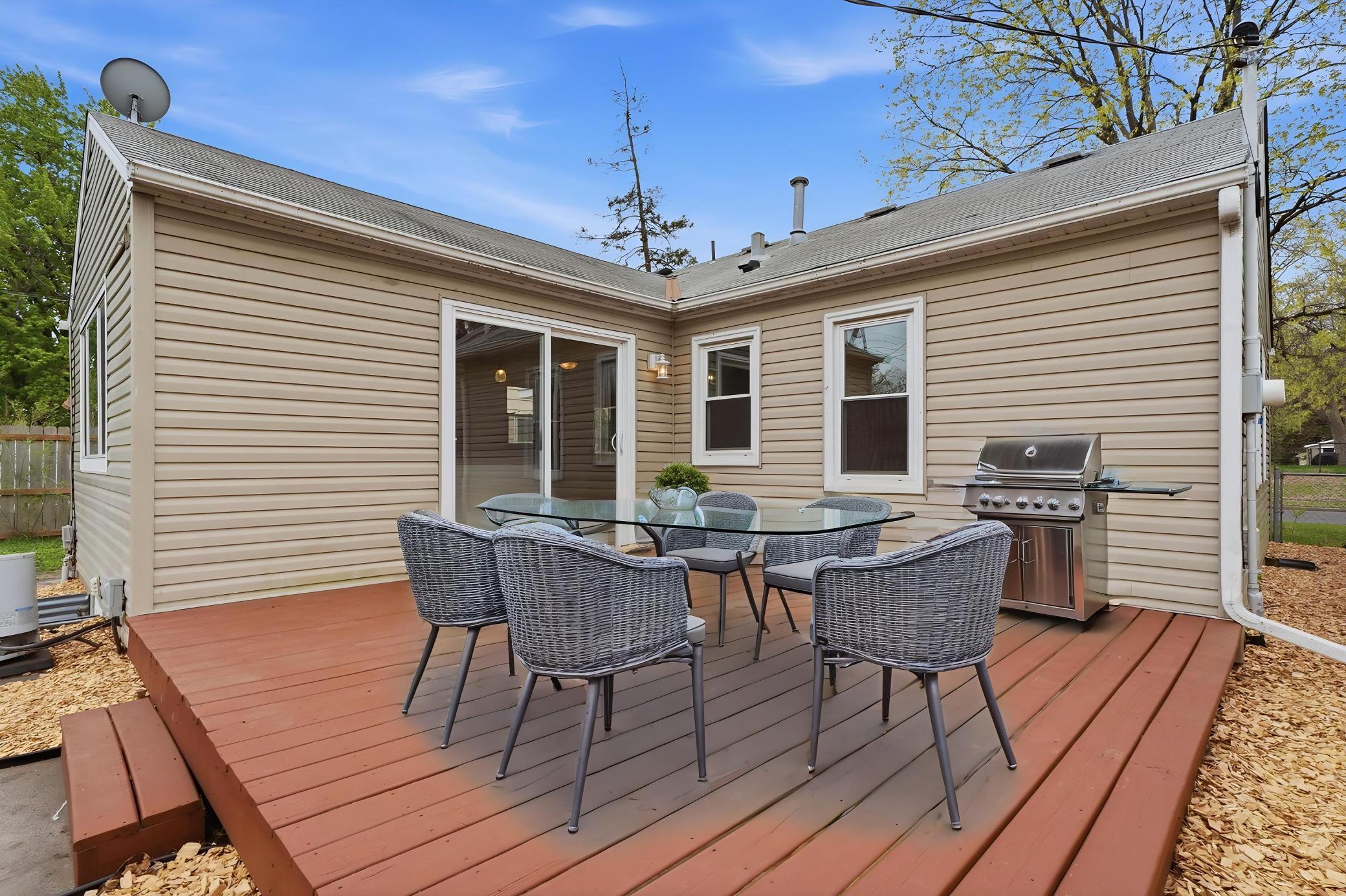 5148 Logan Avenue N Property Photo 29