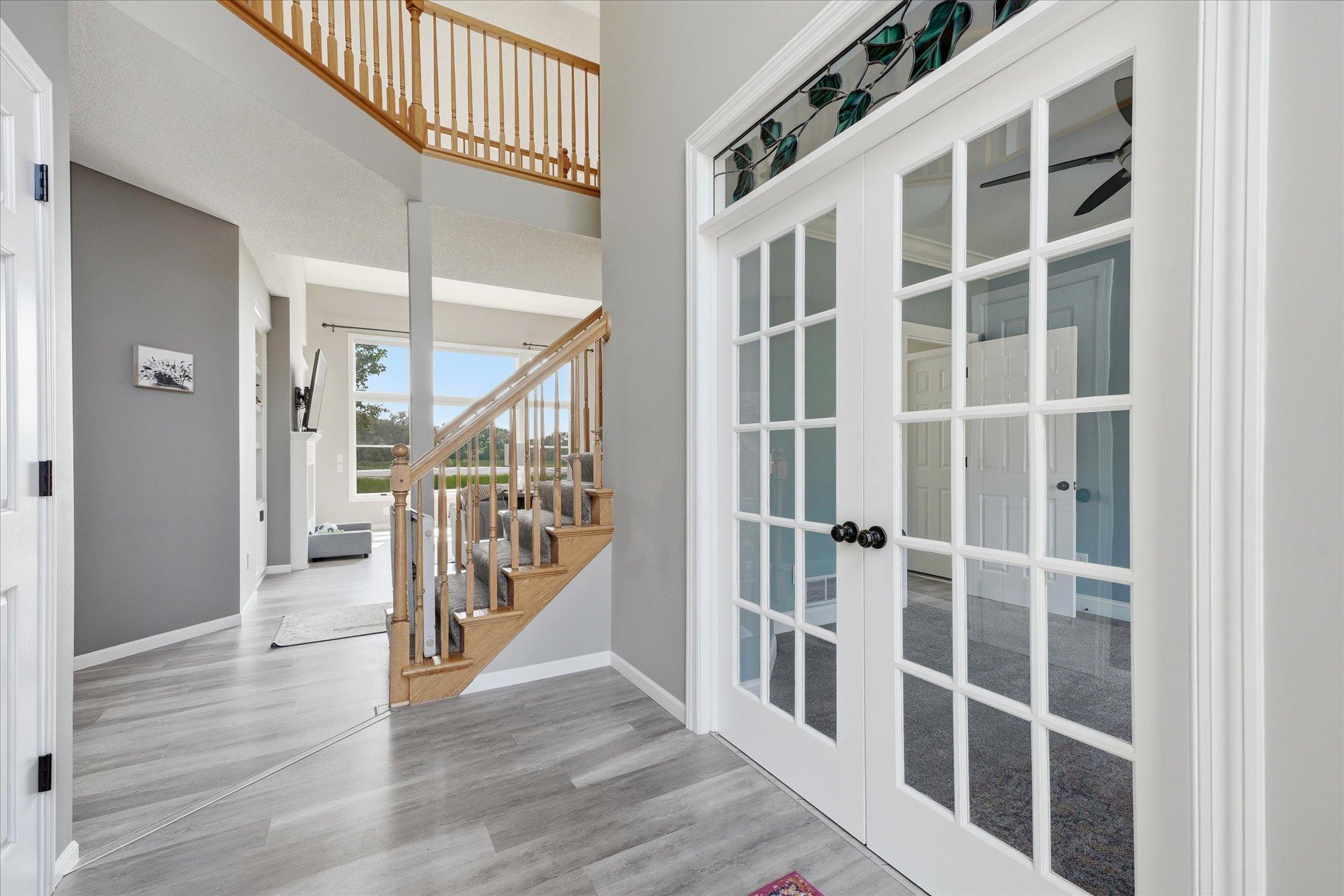 18043 Gladstone Boulevard N Property Photo 11