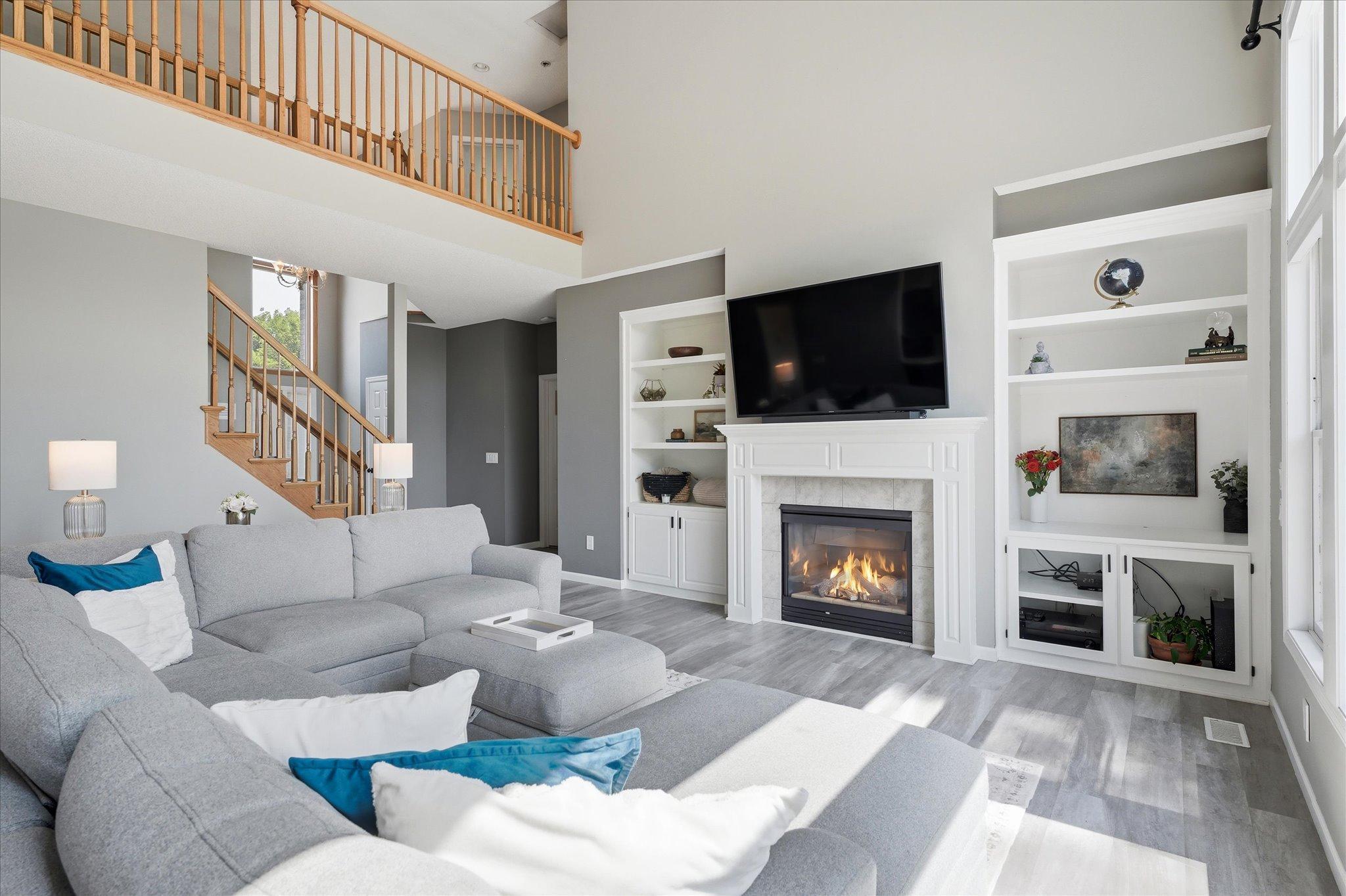 18043 Gladstone Boulevard N Property Photo 17