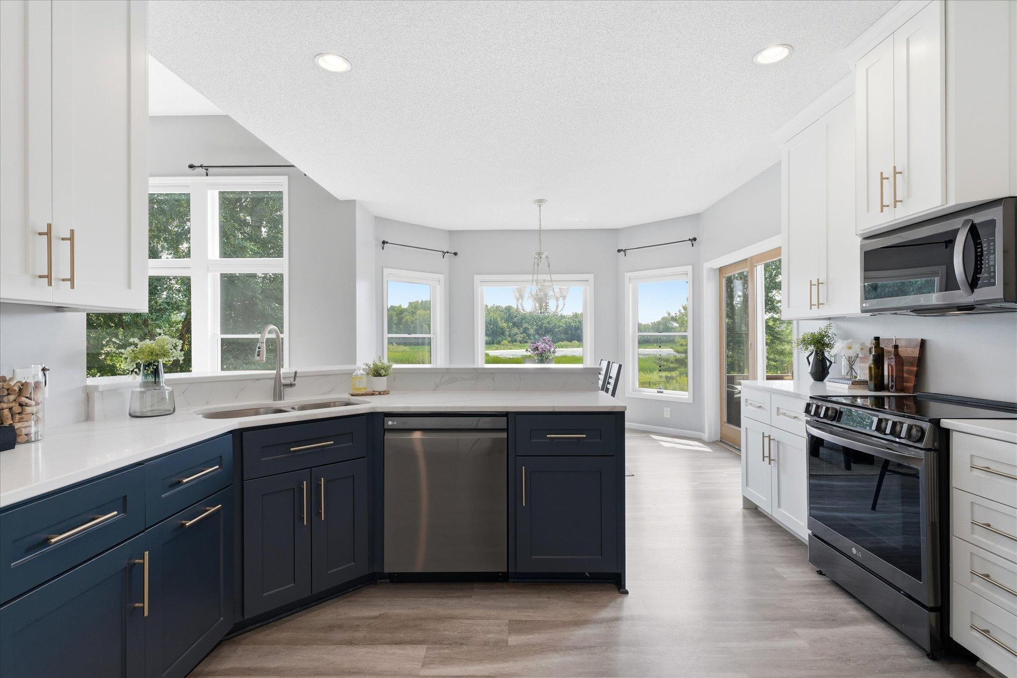 18043 Gladstone Boulevard N Property Photo 26