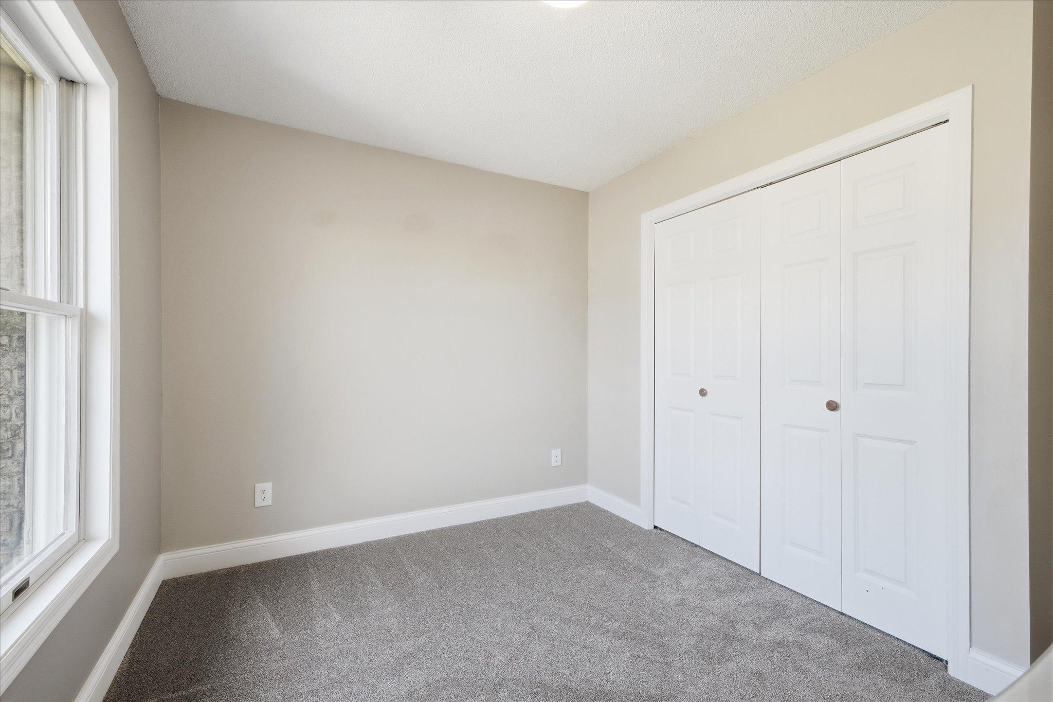 18043 Gladstone Boulevard N Property Photo 44