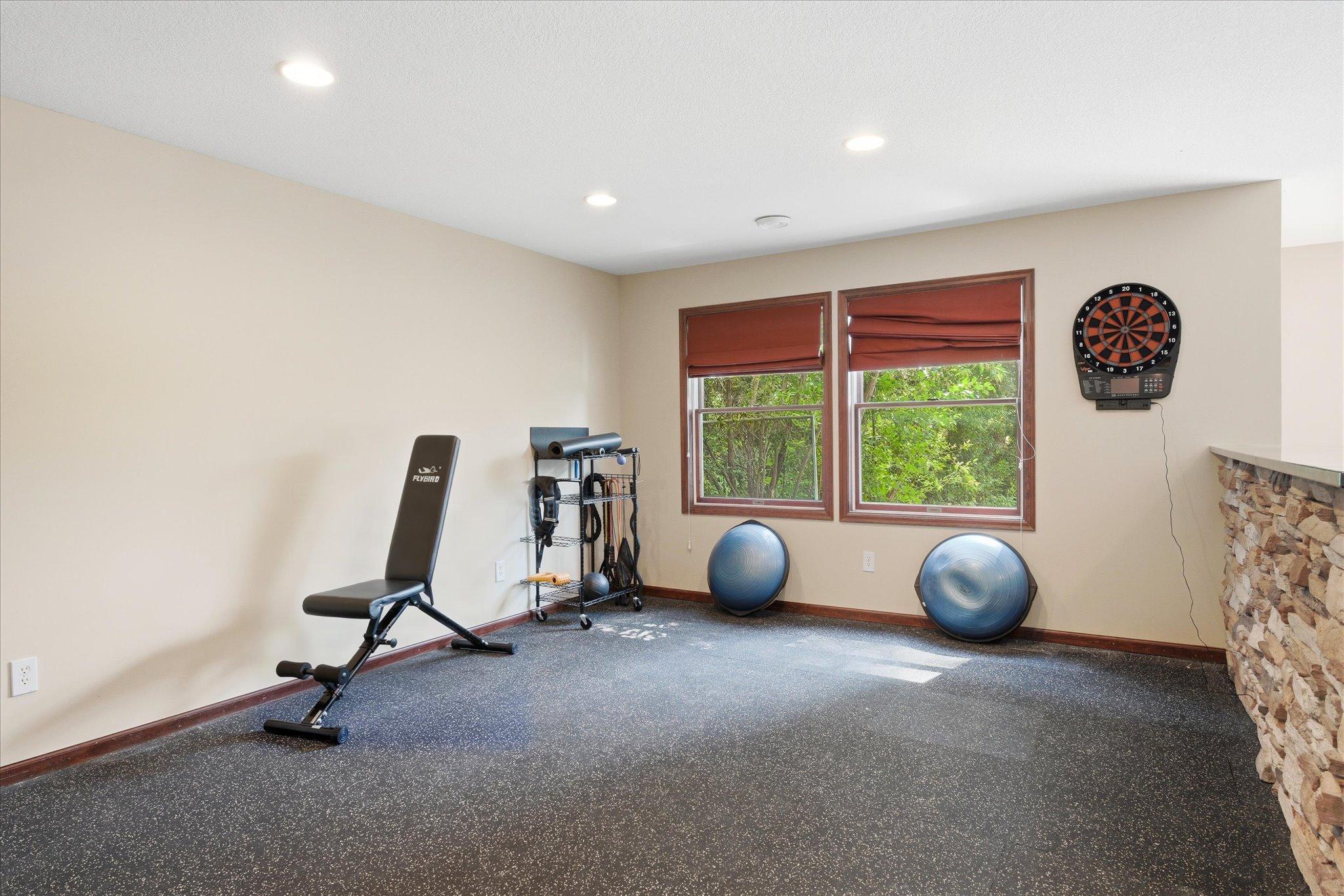 18043 Gladstone Boulevard N Property Photo 54