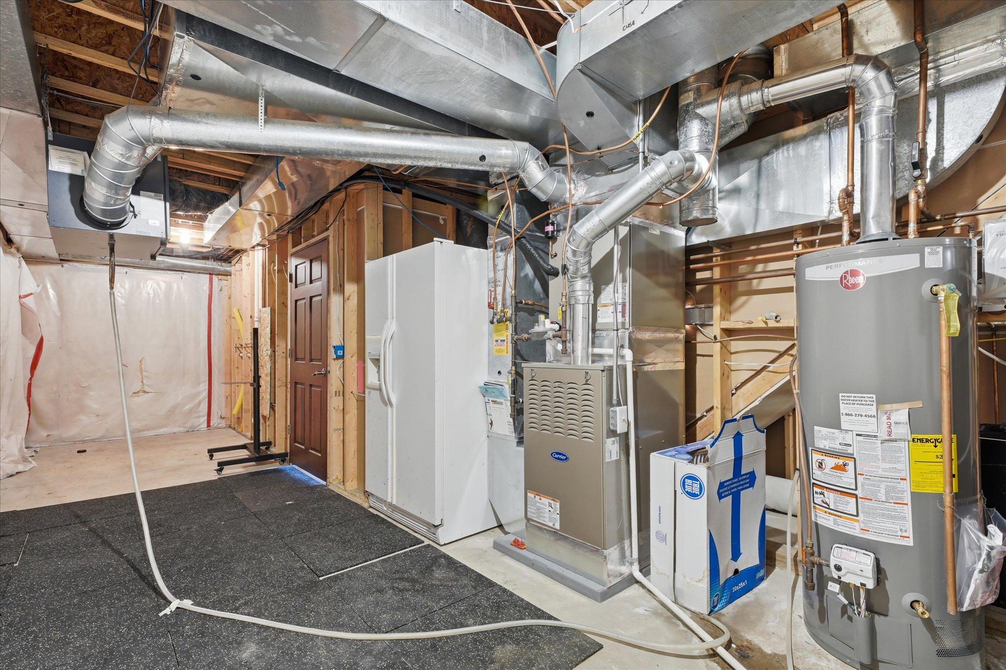 18043 Gladstone Boulevard N Property Photo 57