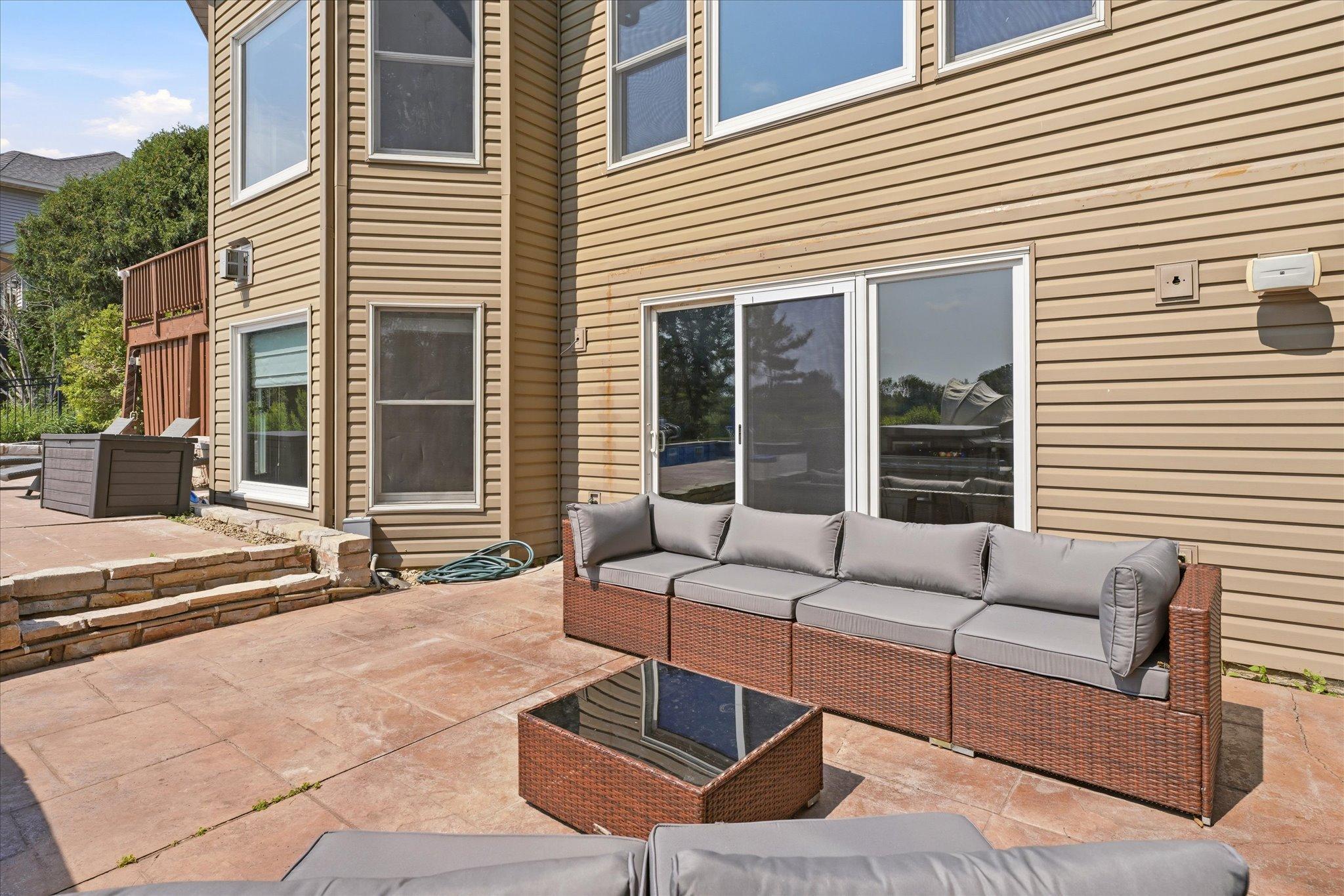 18043 Gladstone Boulevard N Property Photo 62