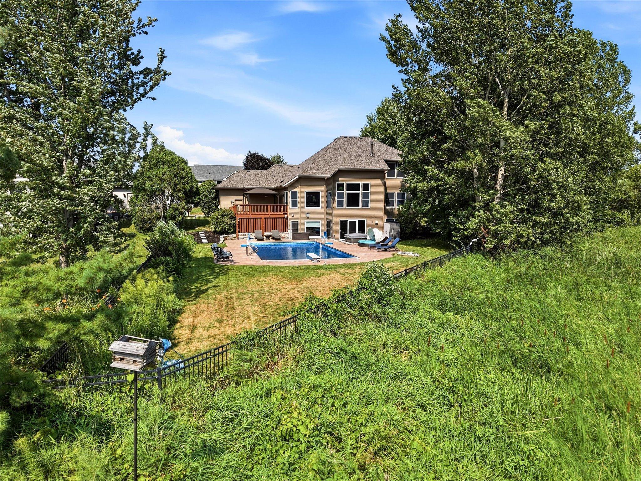 18043 Gladstone Boulevard N Property Photo 82