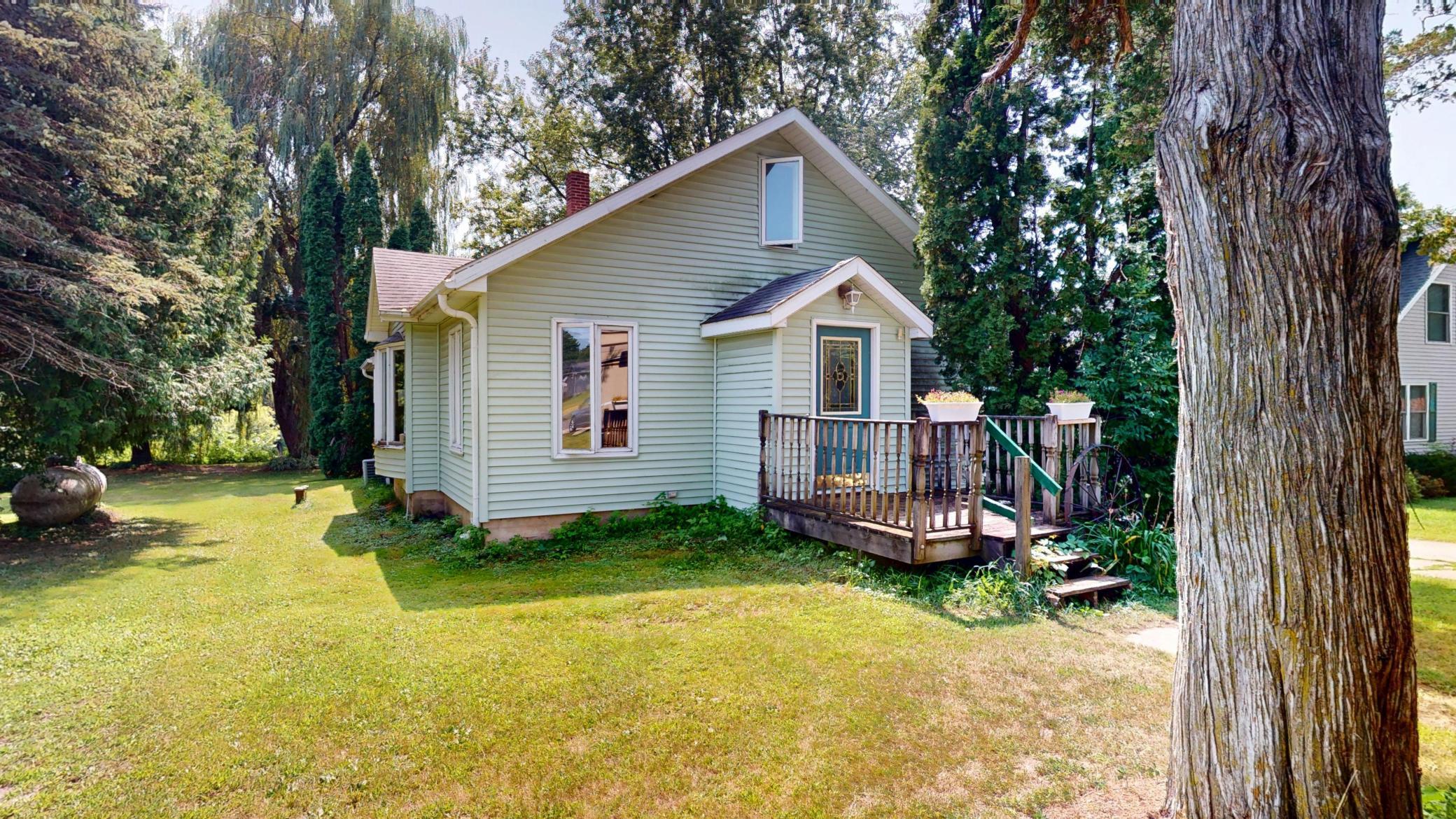 N574 N Bend Drive Property Photo 3