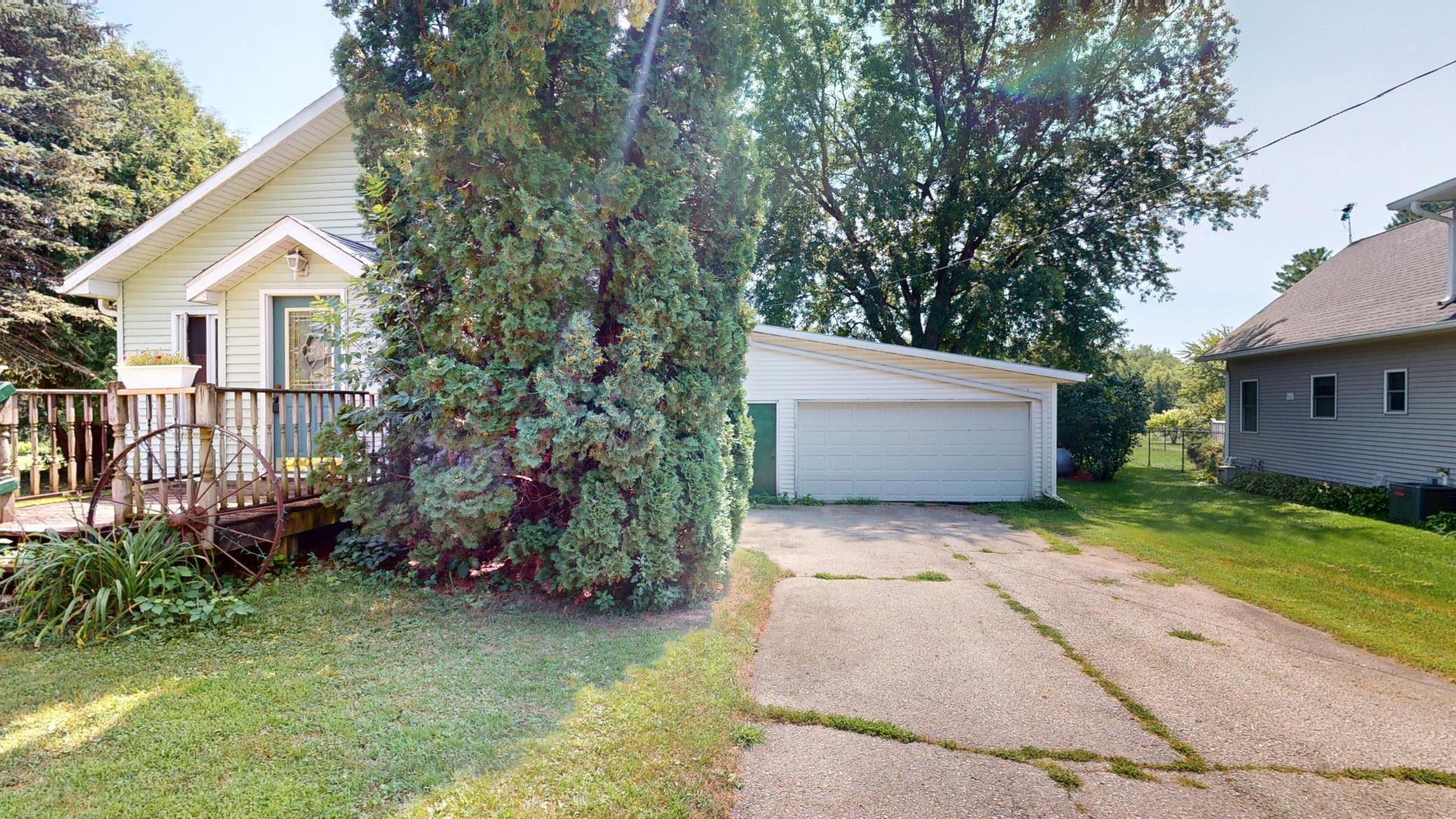N574 N Bend Drive Property Photo 16