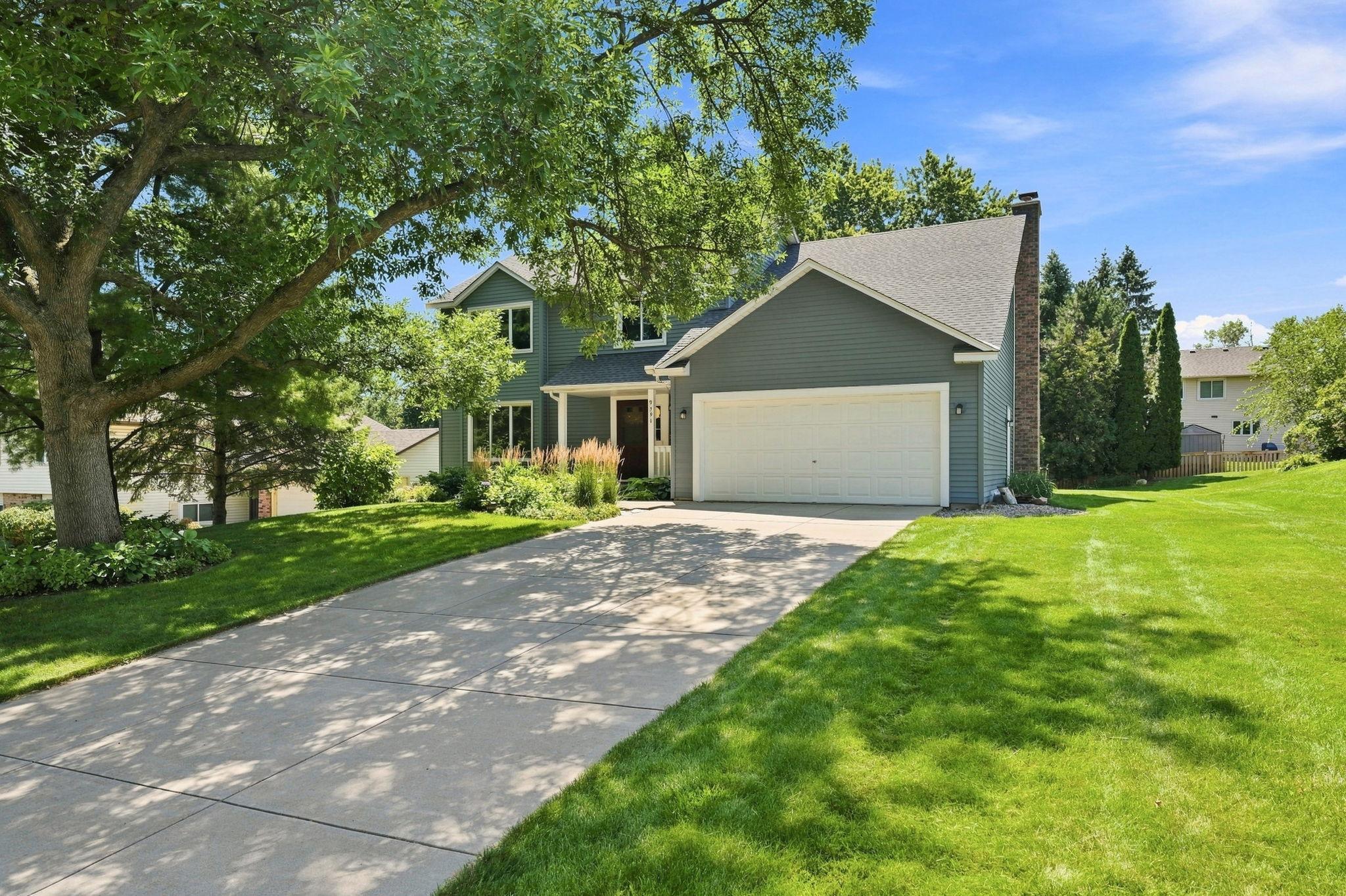 9391 Knighton Road Property Photo 1