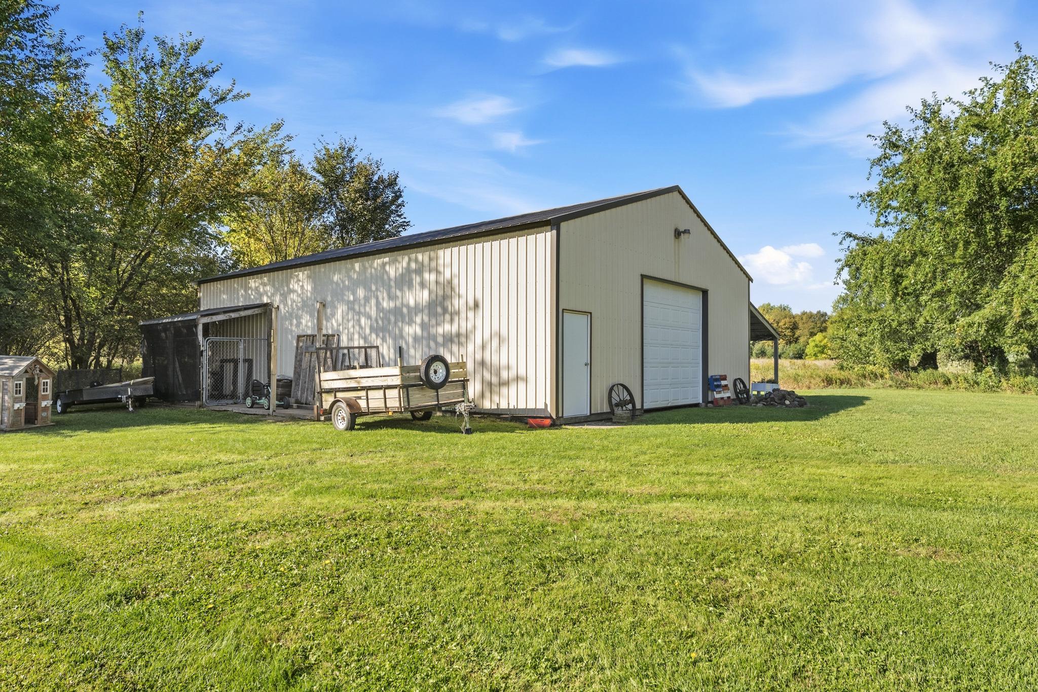 15977 345th Street Property Photo 5