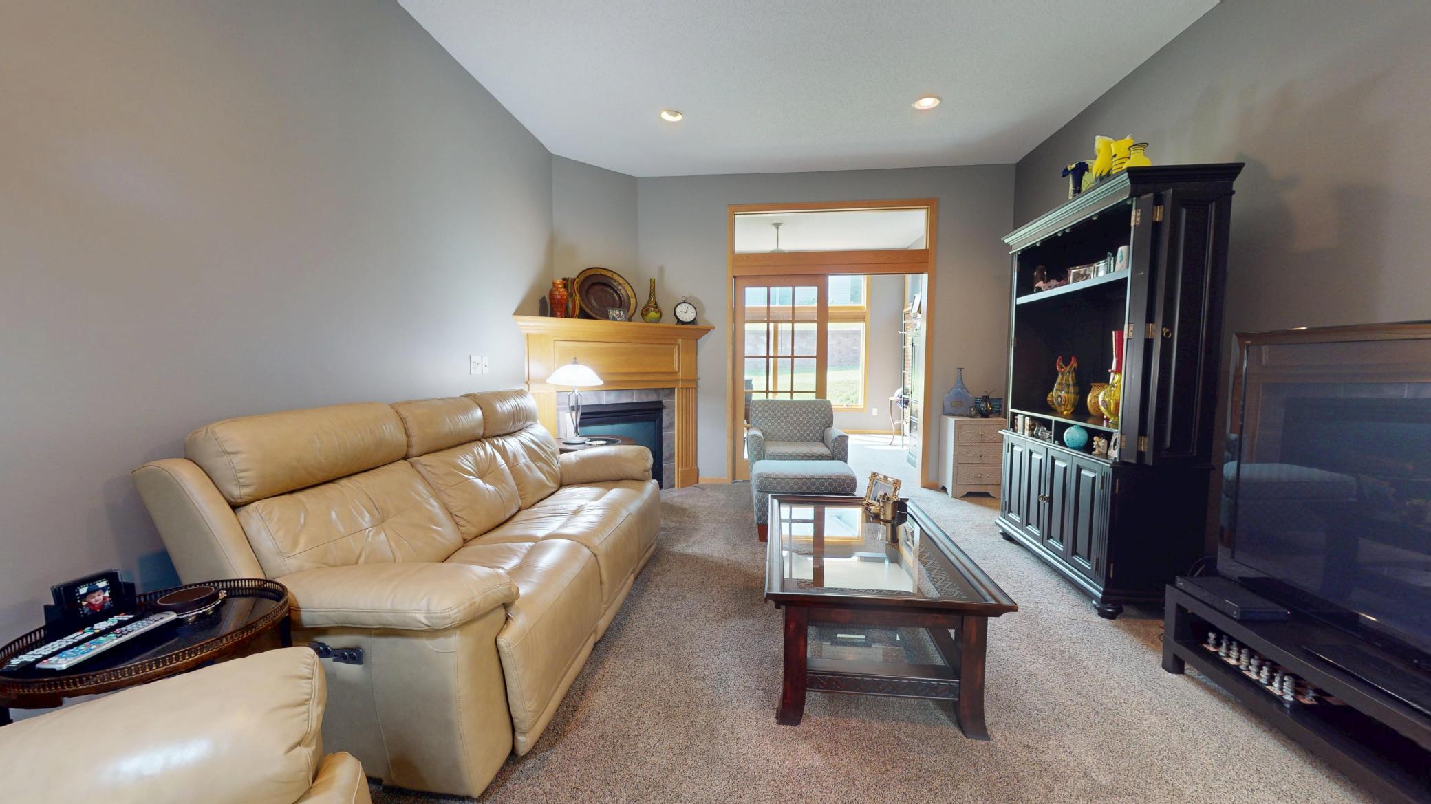 4910 Wildgrass Lane Nw Property Photo 4