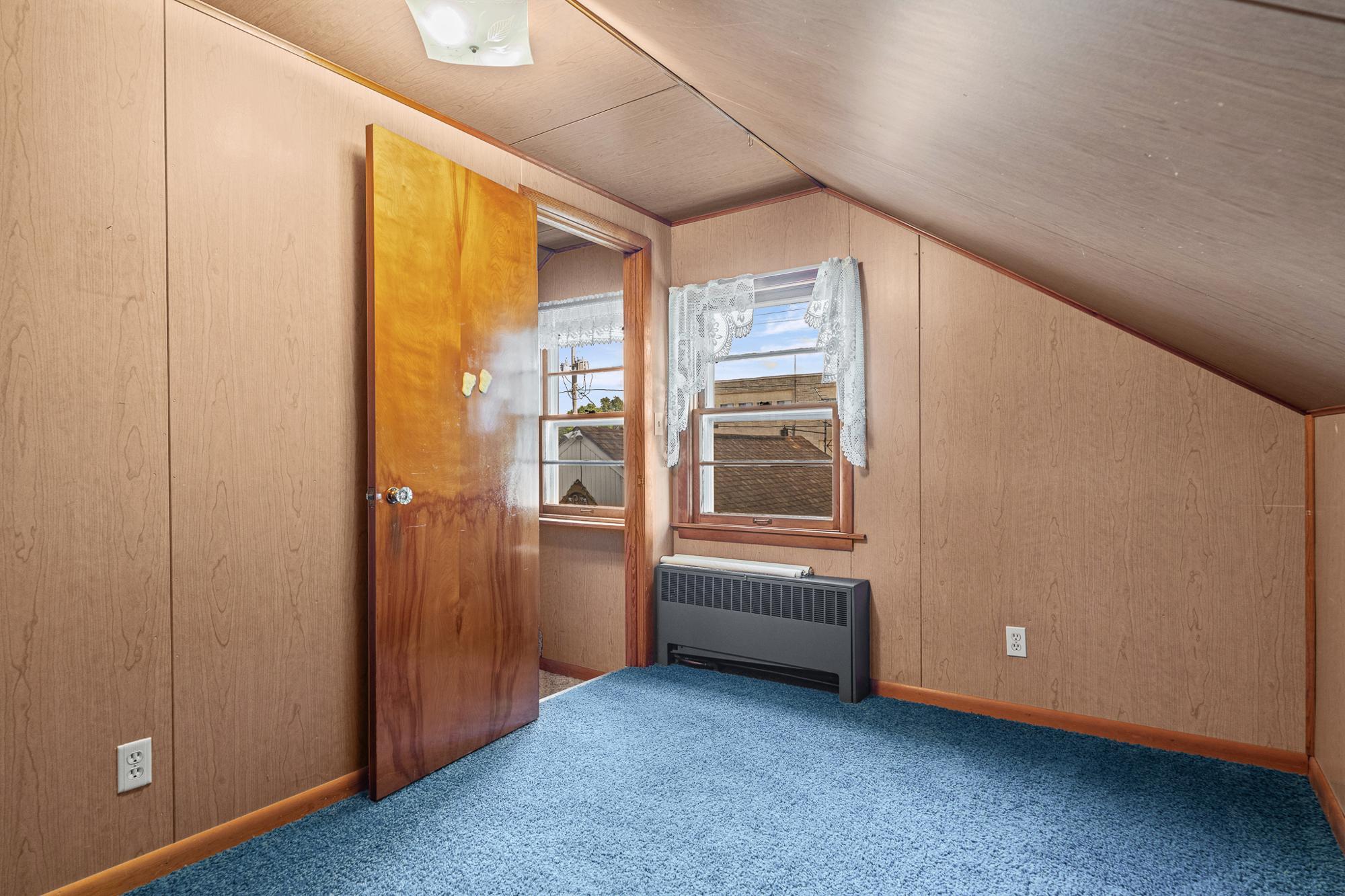 423 S 1st Street Property Photo 19