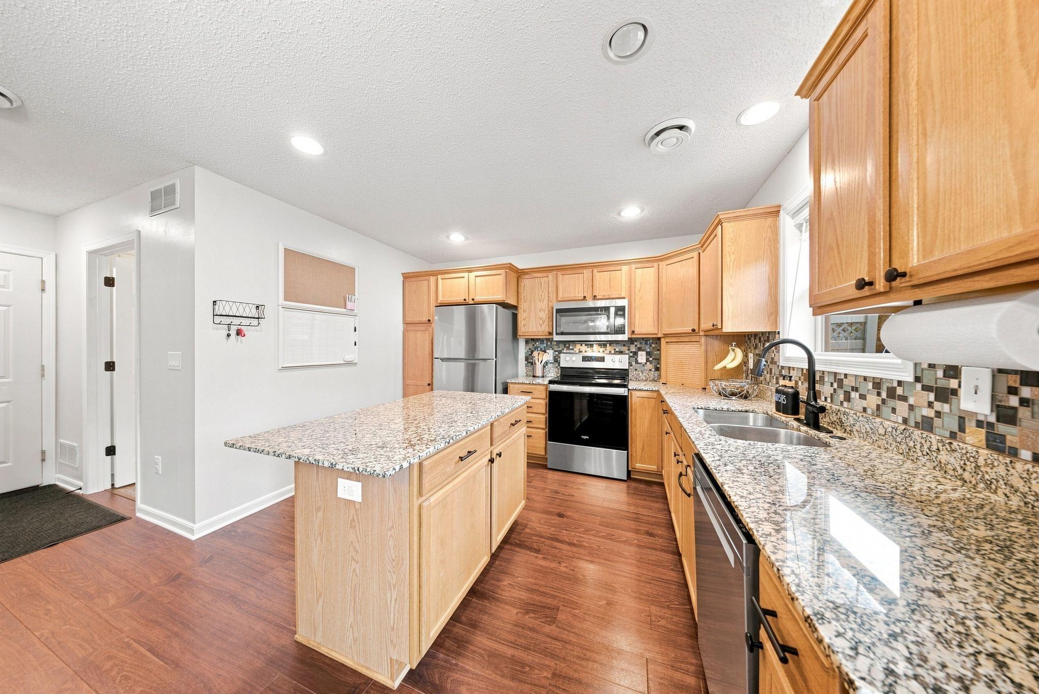 300 Cedar Street 12 Property Photo 7