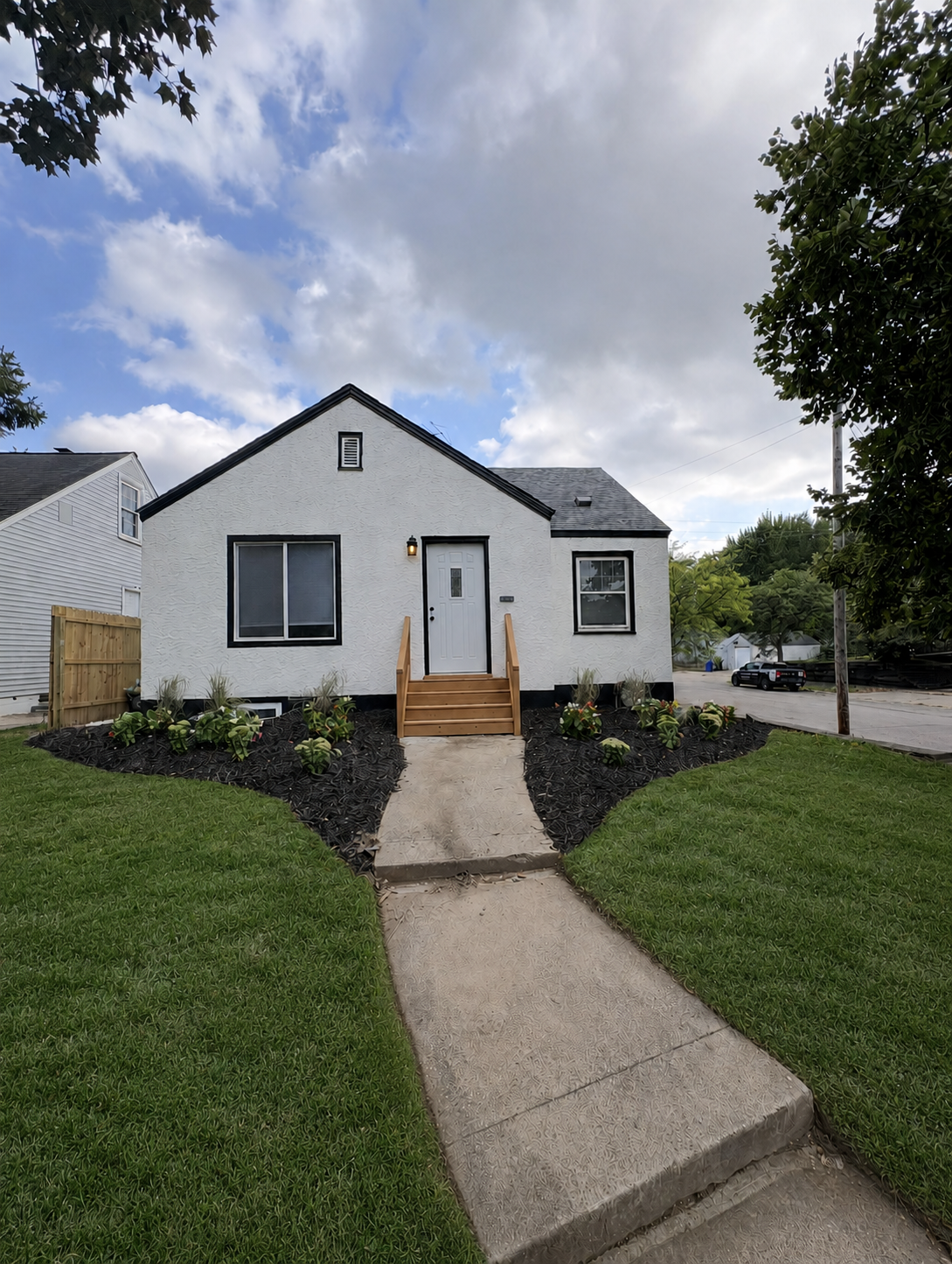 1660 Beech Street Property Photo 1